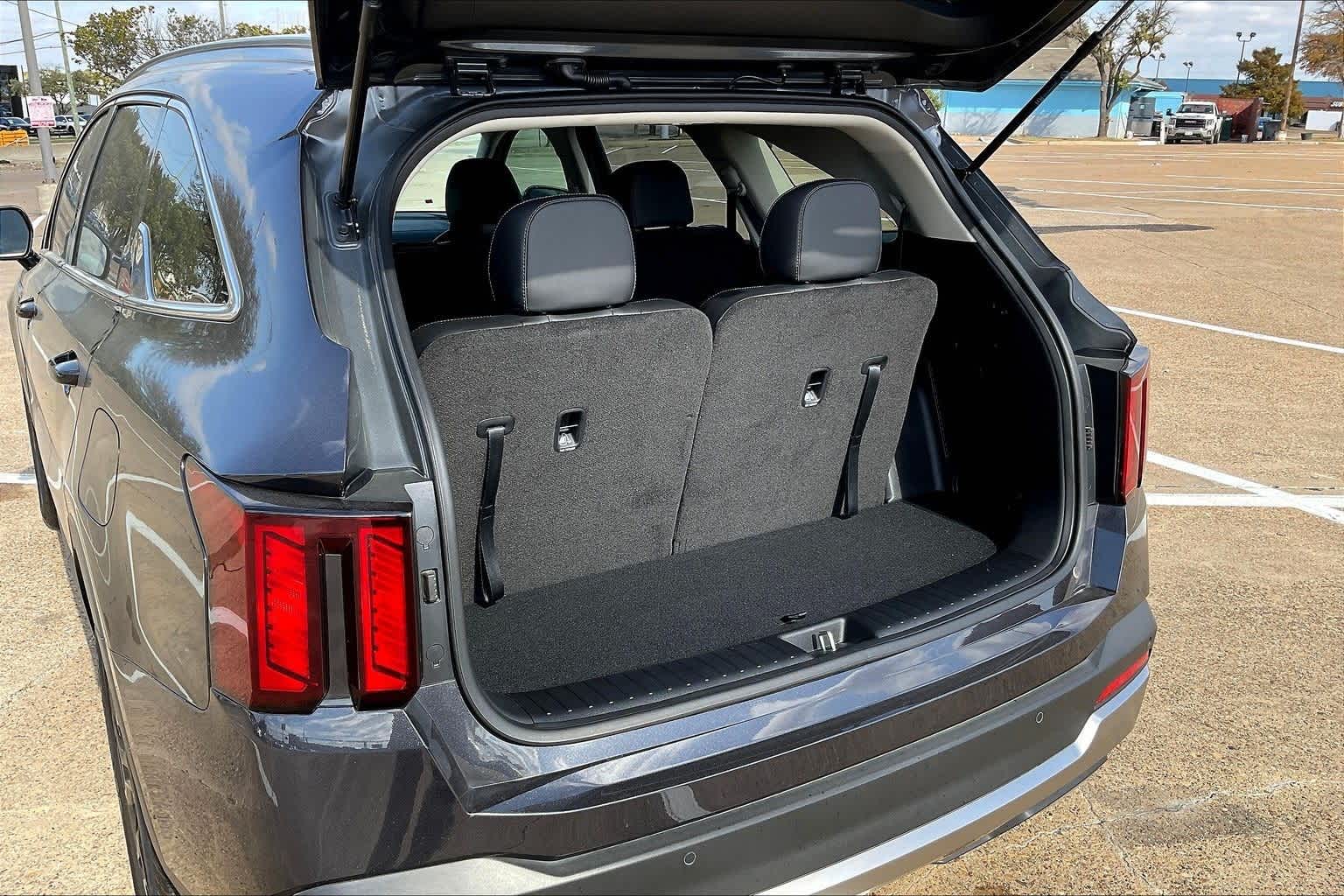 Thumbnail: 2025 Kia Sorento - 17