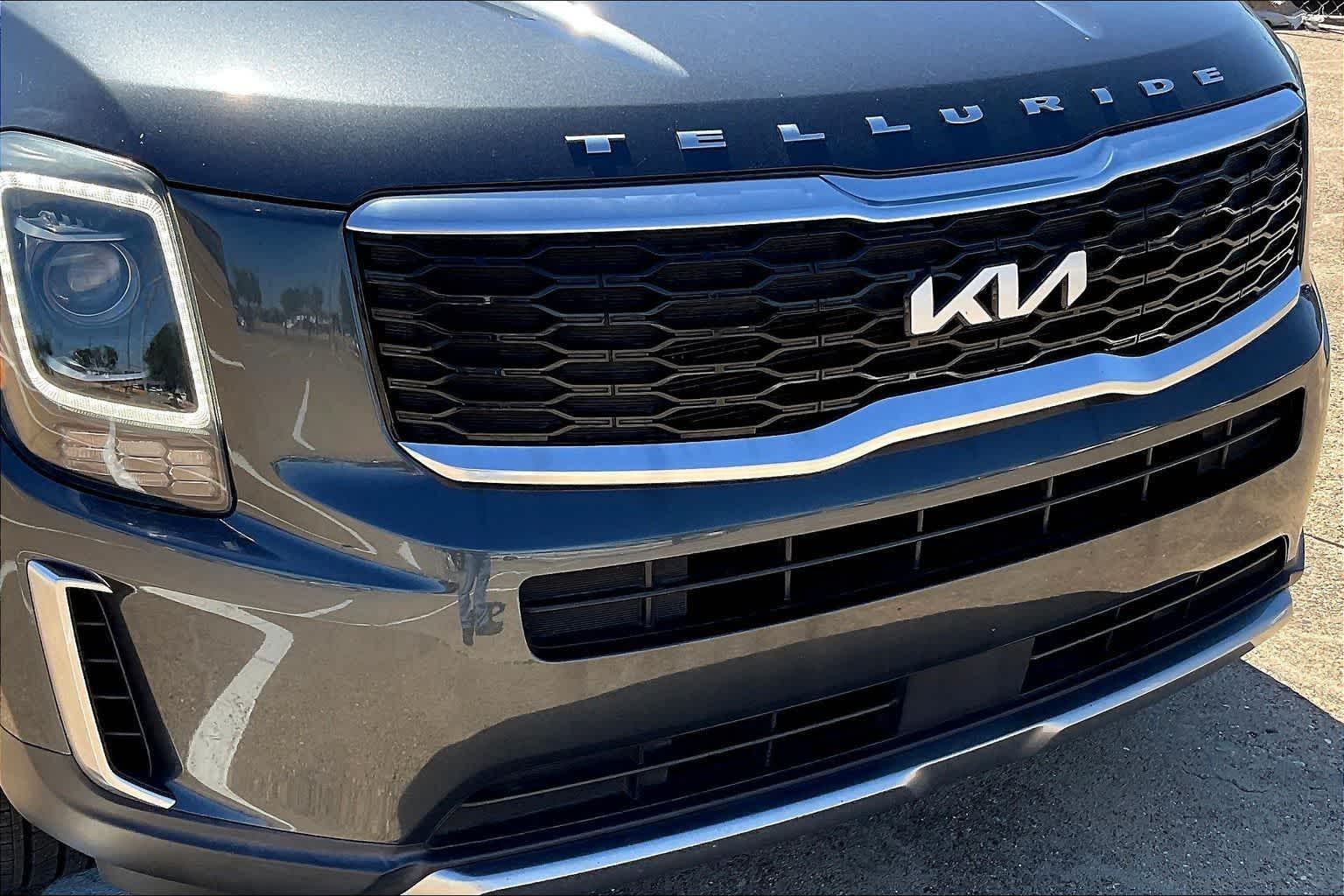 Thumbnail: 2022 Kia Telluride - 32