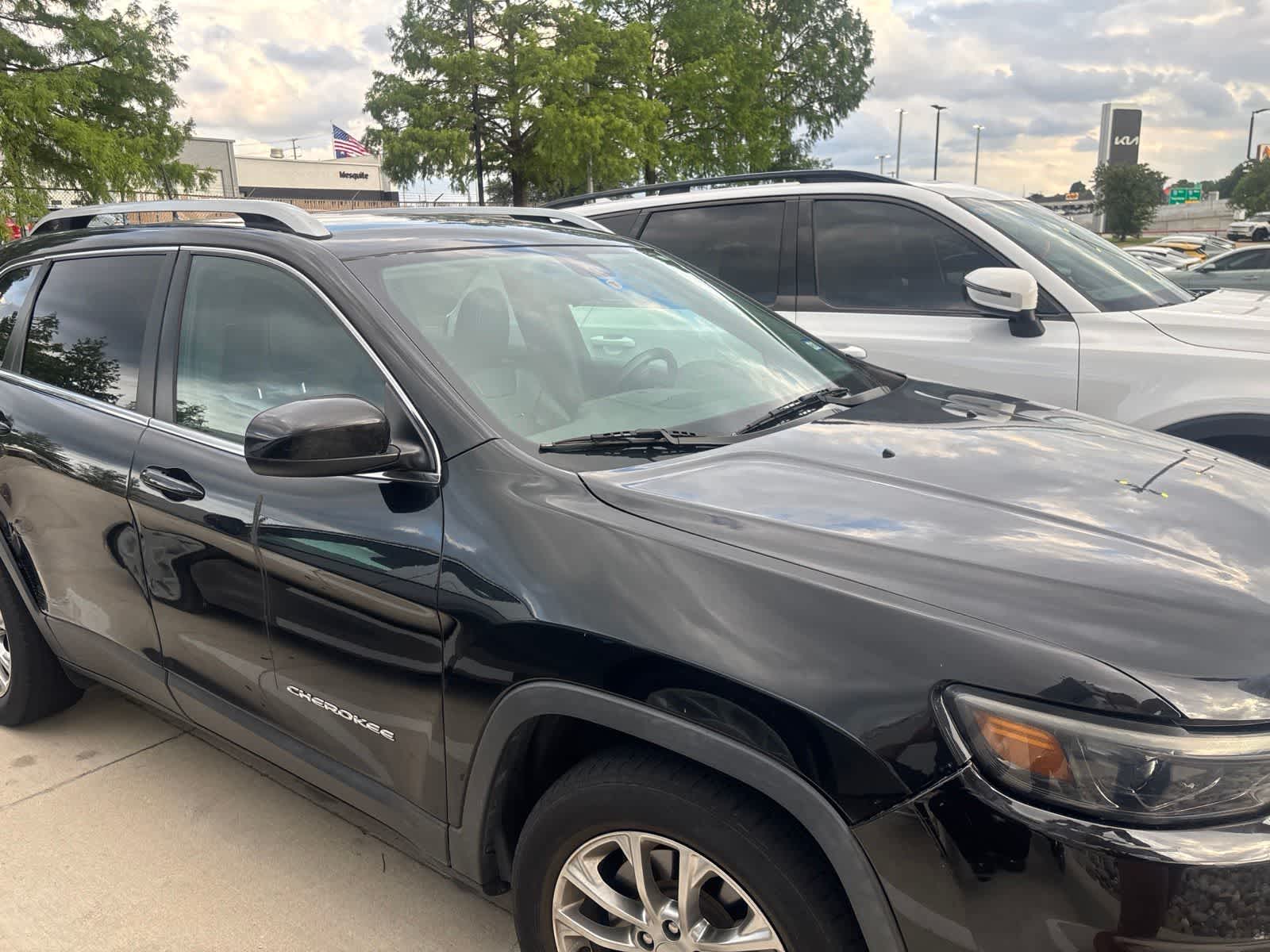 Thumbnail: 2019 Jeep Cherokee - 4