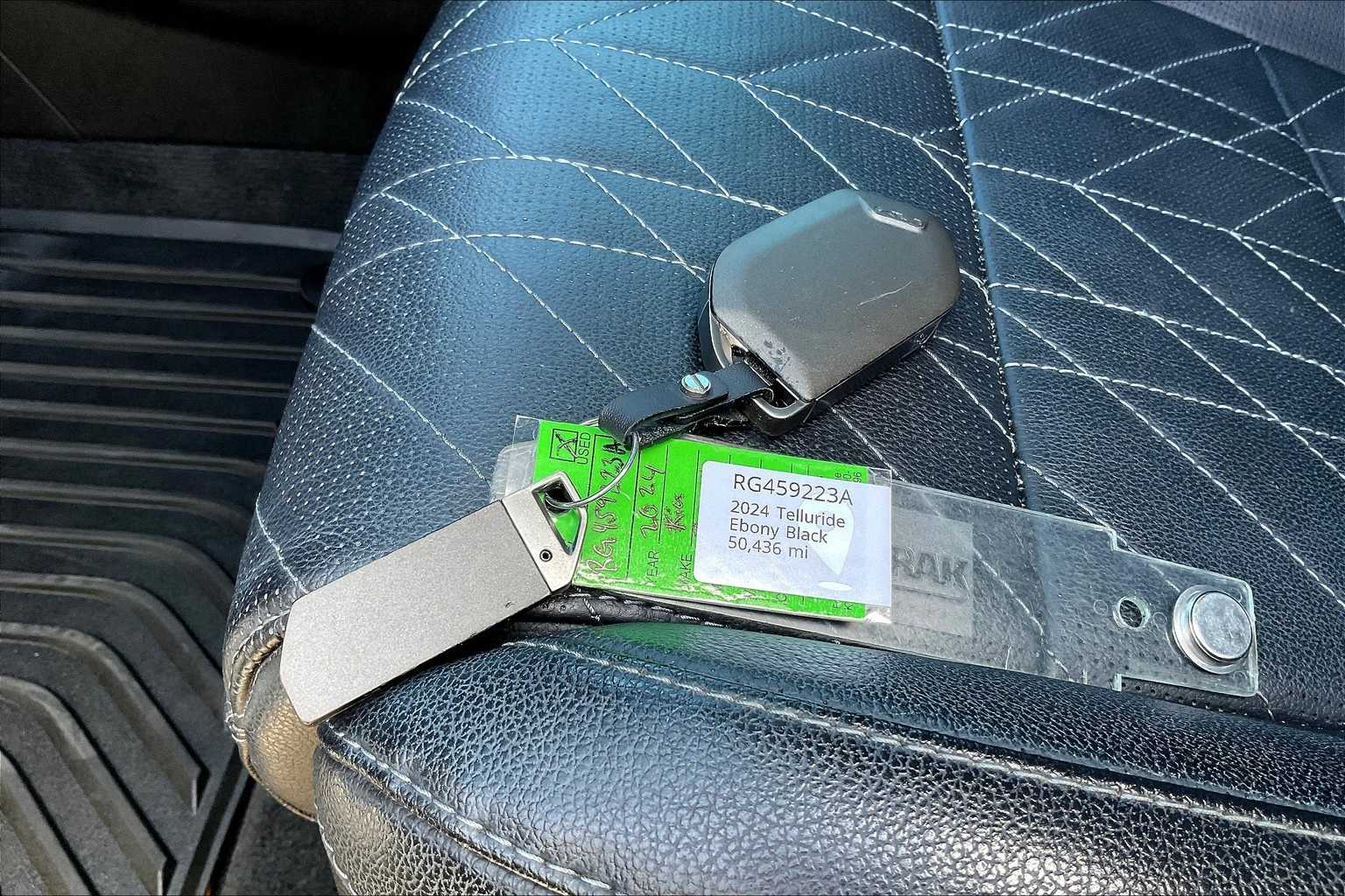 Thumbnail: 2024 Kia Telluride - 19