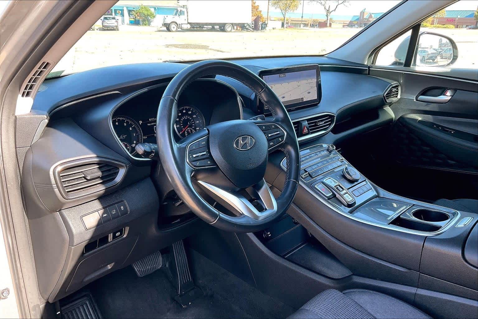 2023 Hyundai Santa Fe SEL photo 2