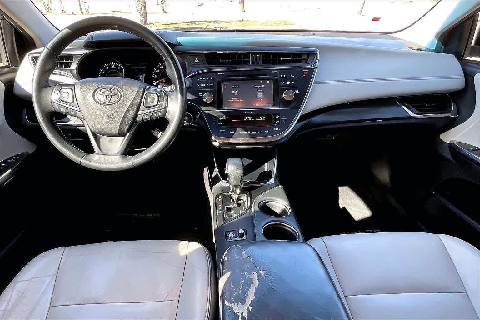 Thumbnail: 2018 Toyota Avalon - 10