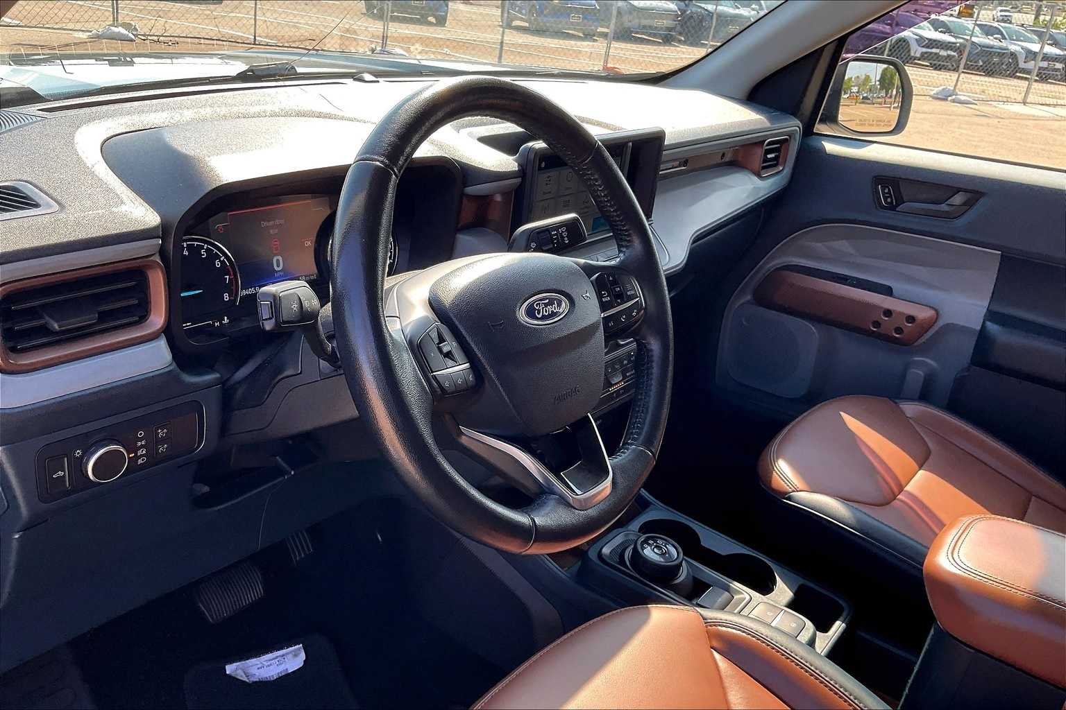 2022 Ford Maverick photo 2