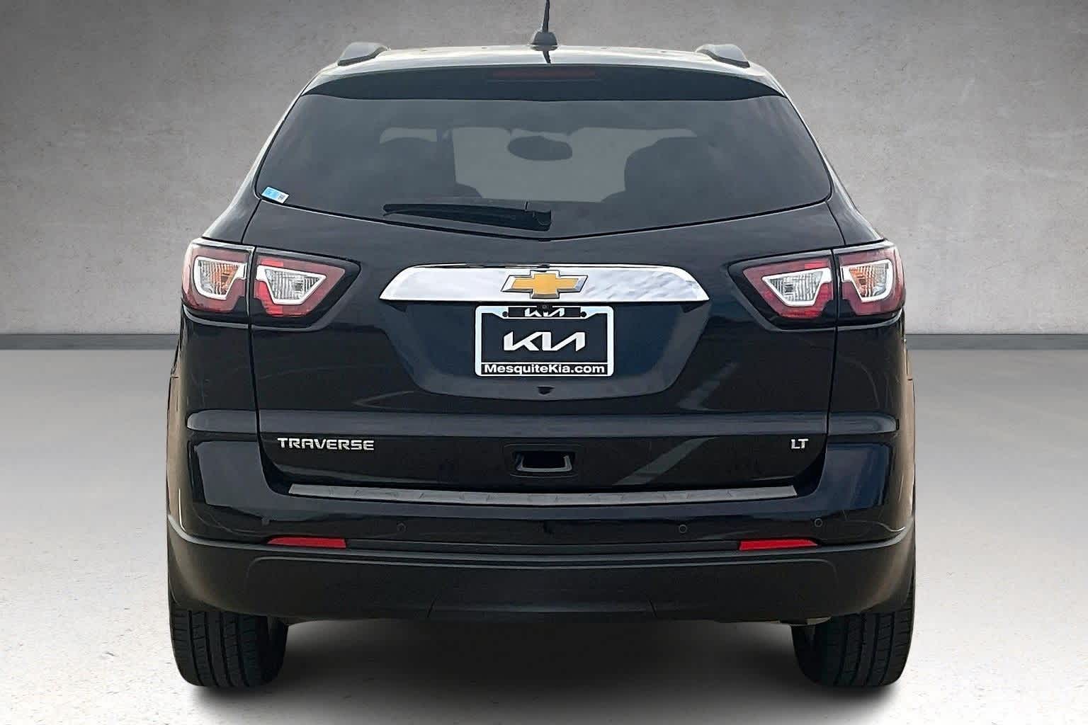 Thumbnail: 2017 Chevrolet Traverse - 5