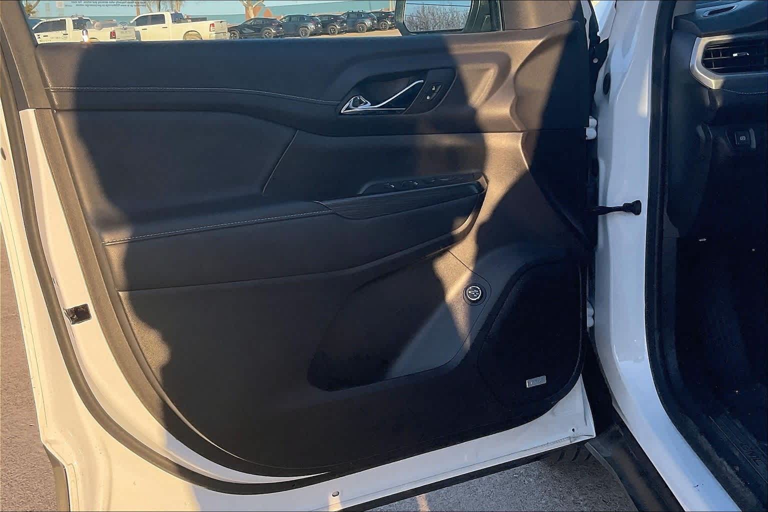 Thumbnail: 2023 GMC Acadia - 27