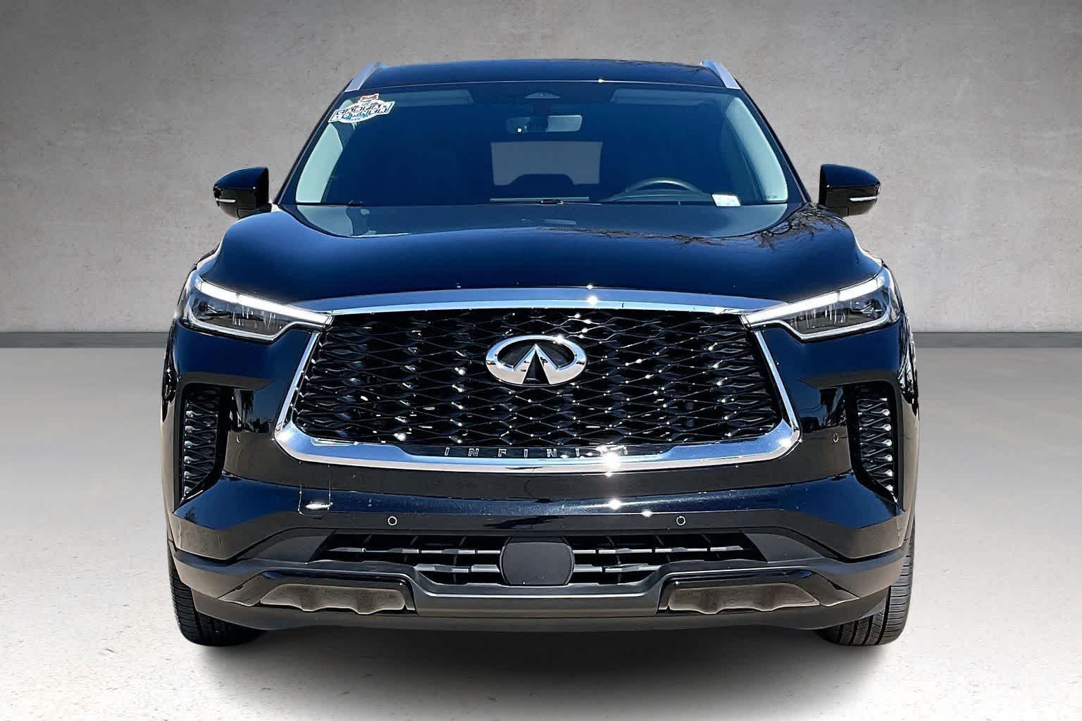 Thumbnail: 2023 INFINITI QX60 - 6
