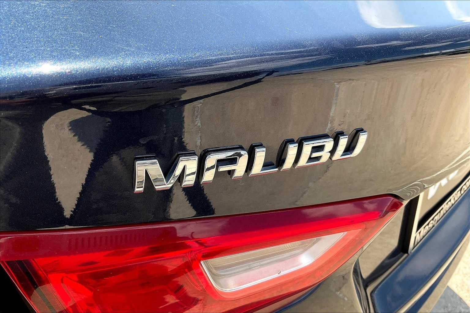Thumbnail: 2016 Chevrolet Malibu - 7