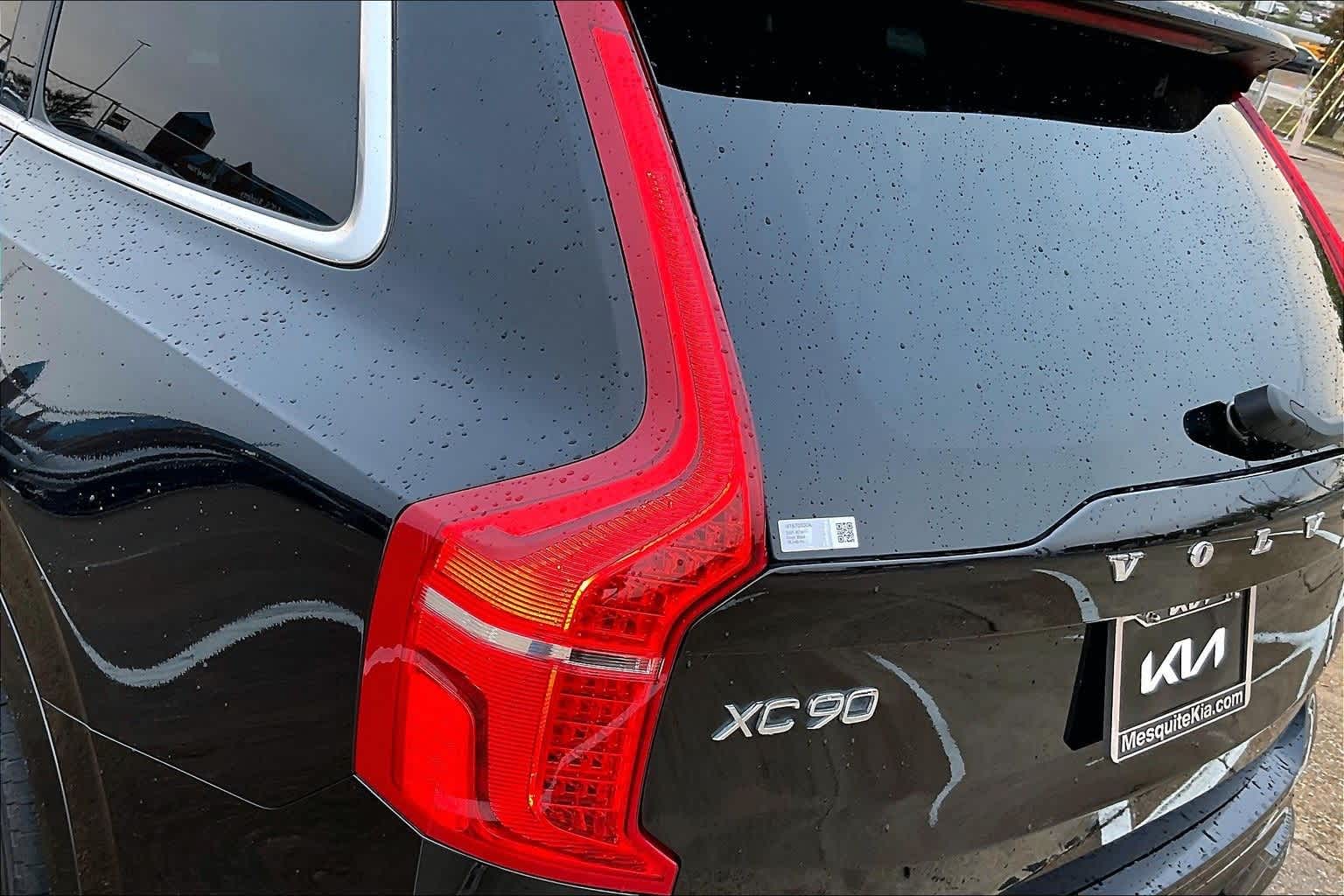 Thumbnail: 2021 Volvo XC90 - 32