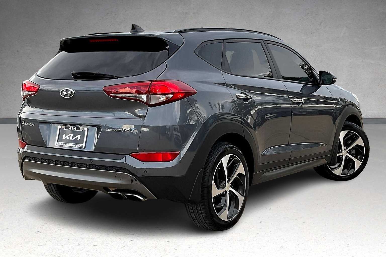 Thumbnail: 2016 Hyundai Tucson - 22