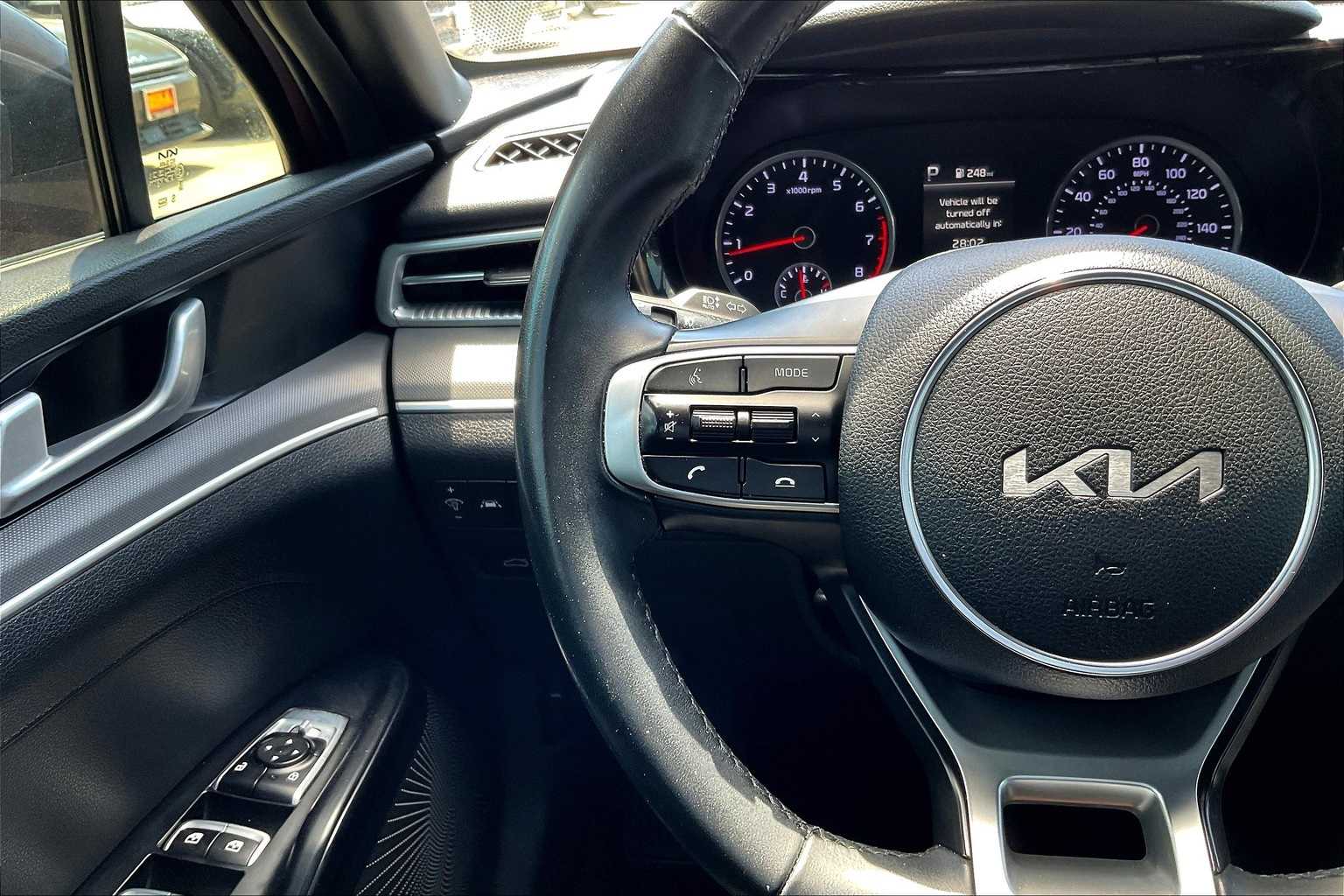 Thumbnail: 2022 Kia K5 - 24