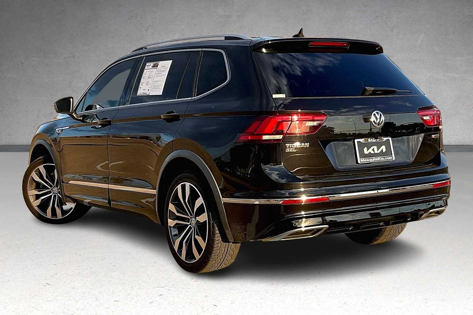Thumbnail: 2020 Volkswagen Tiguan - 4