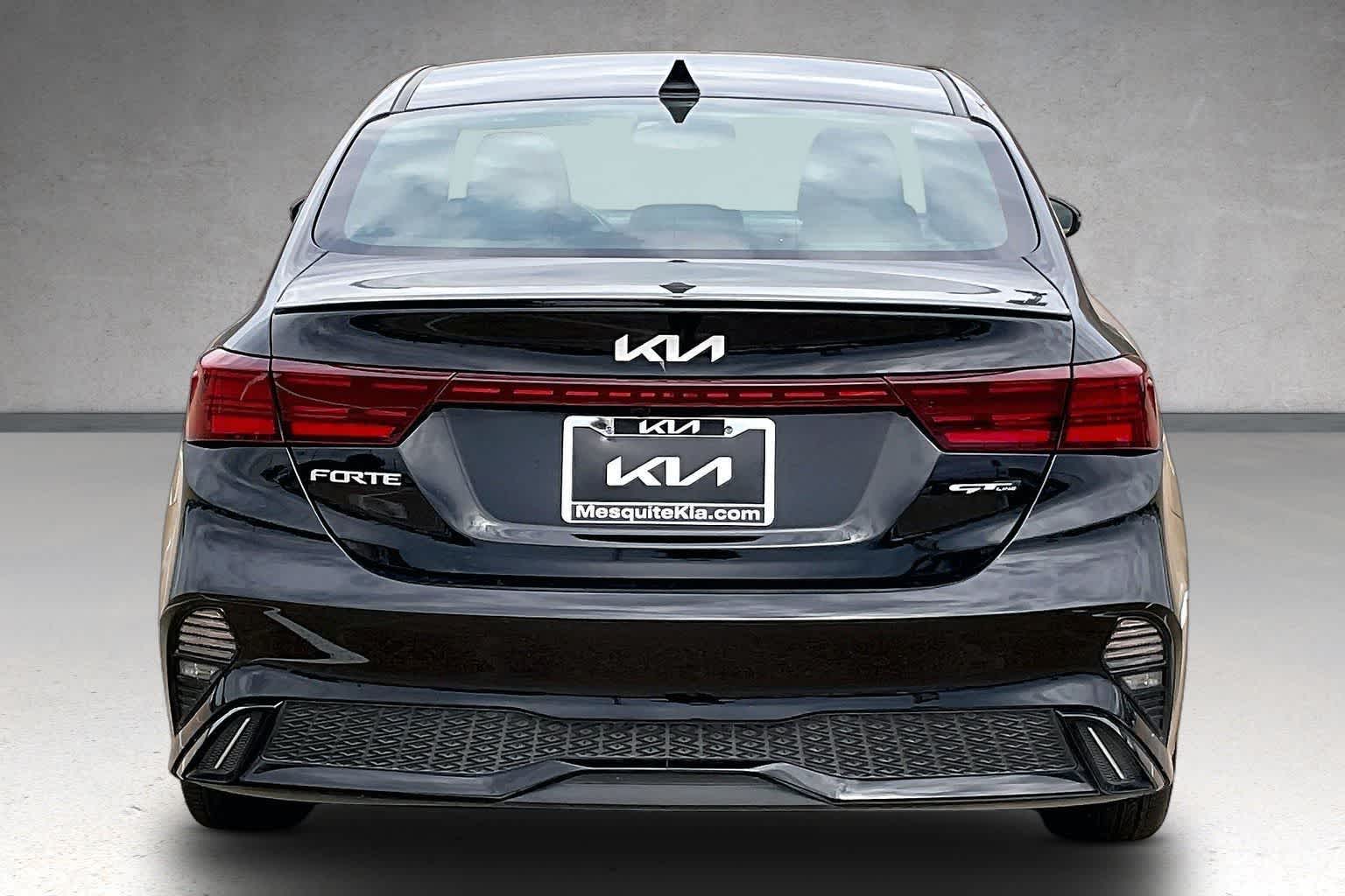 Thumbnail: 2024 Kia Forte - 5