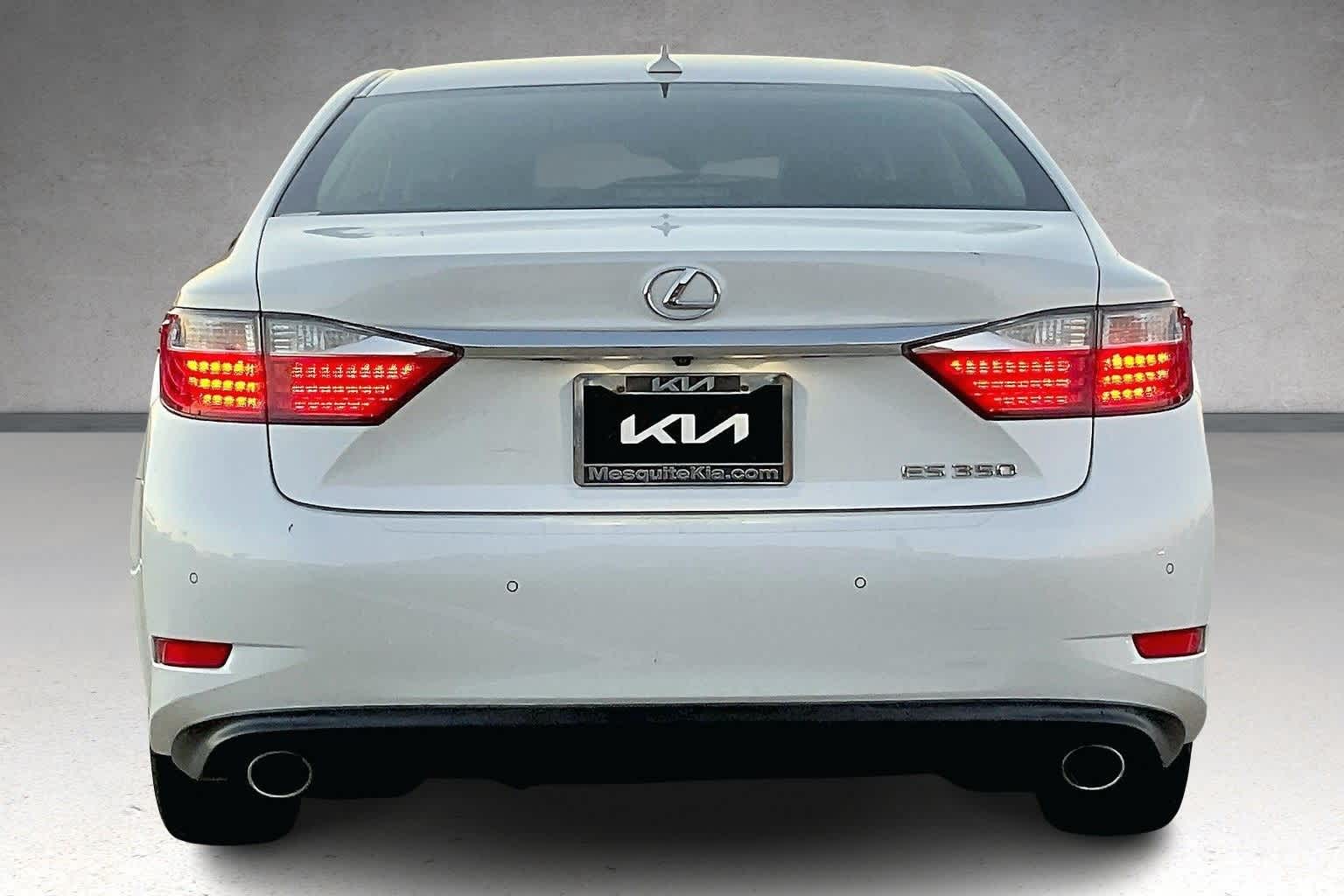 Thumbnail: 2013 Lexus ES - 5