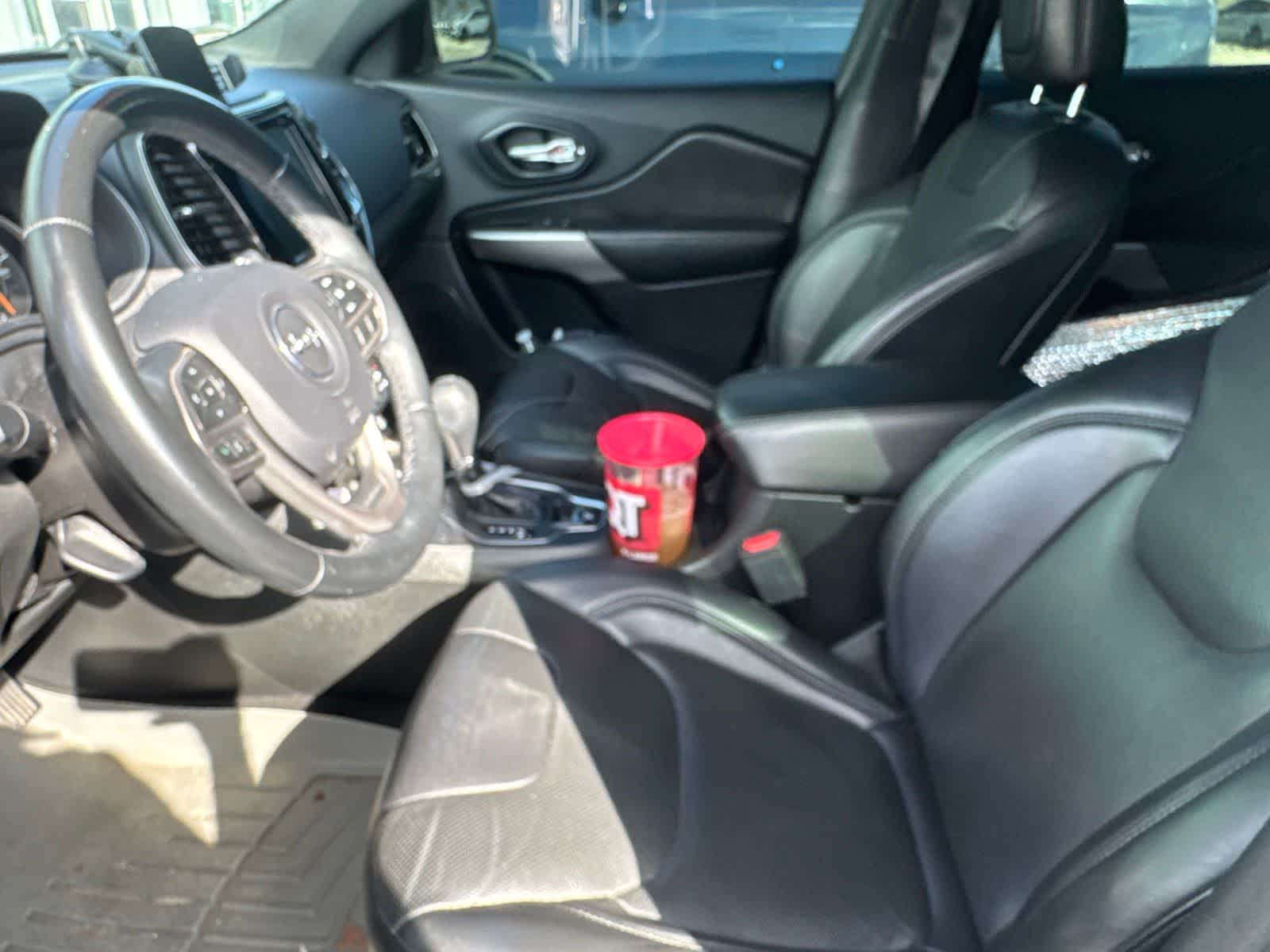 Thumbnail: 2019 Jeep Cherokee - 7