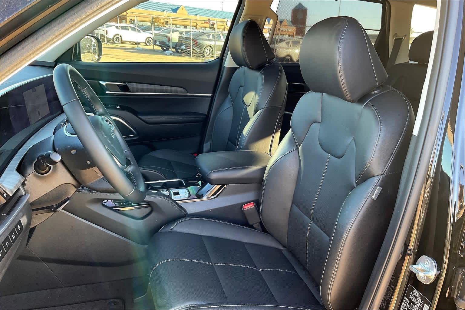 Thumbnail: 2024 Kia Telluride - 10