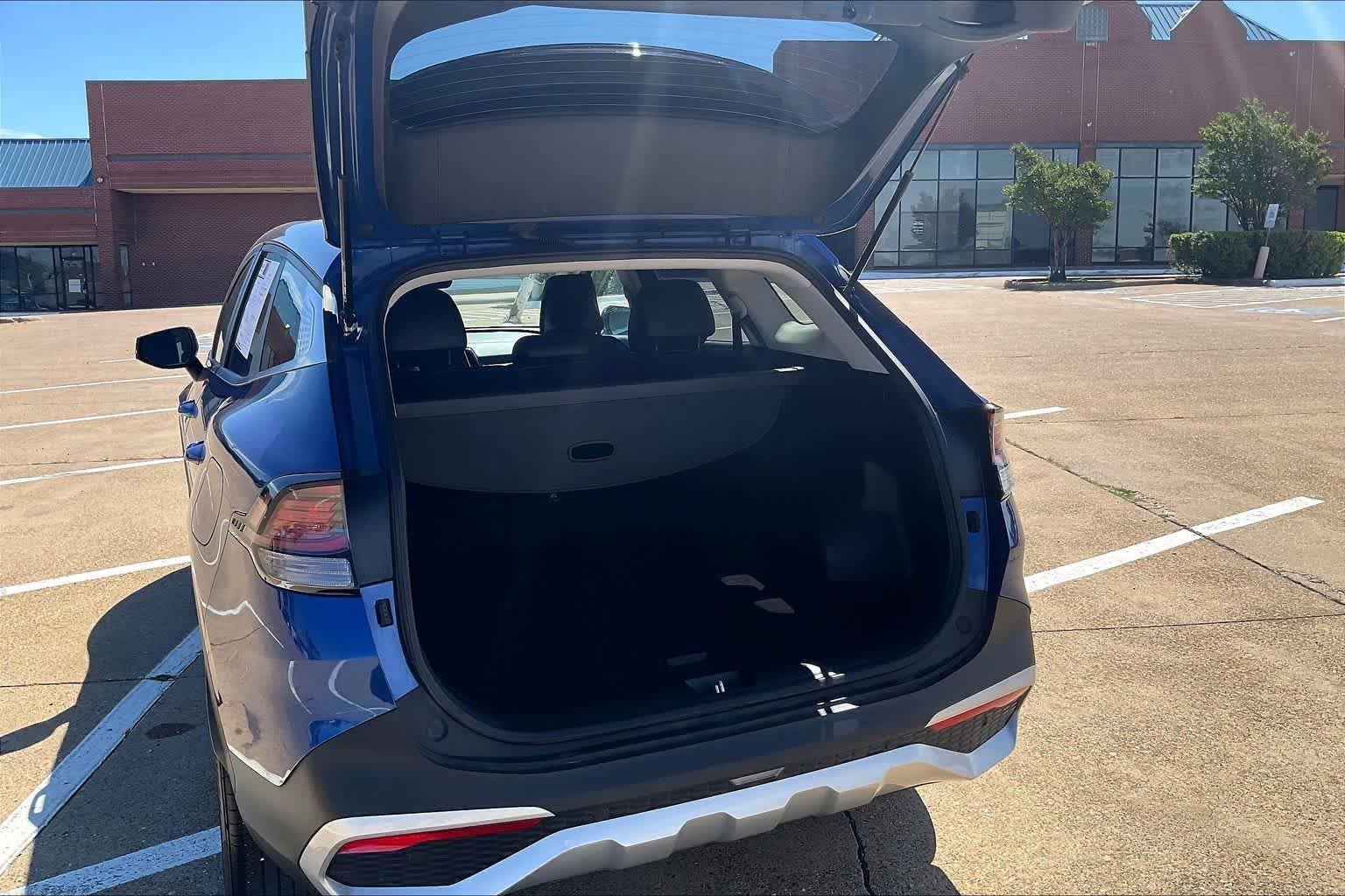 Thumbnail: 2025 Kia Sportage - 18