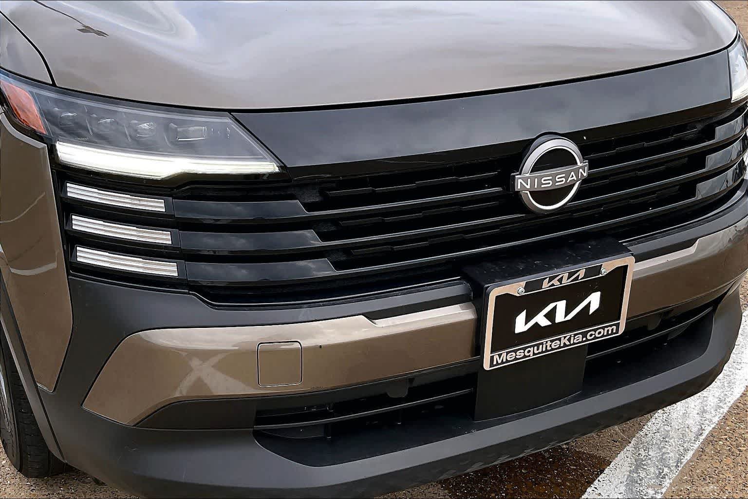 Thumbnail: 2025 Nissan Kicks - 30