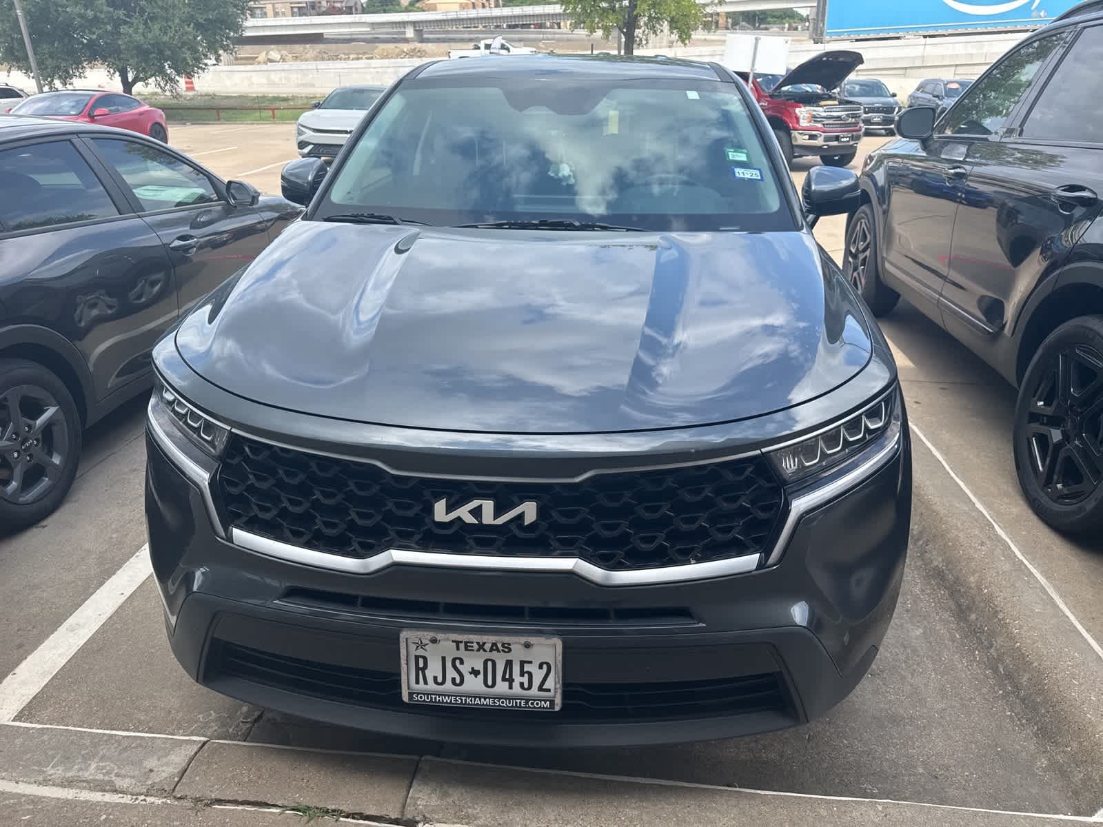 Thumbnail: 2022 Kia Sorento - 2