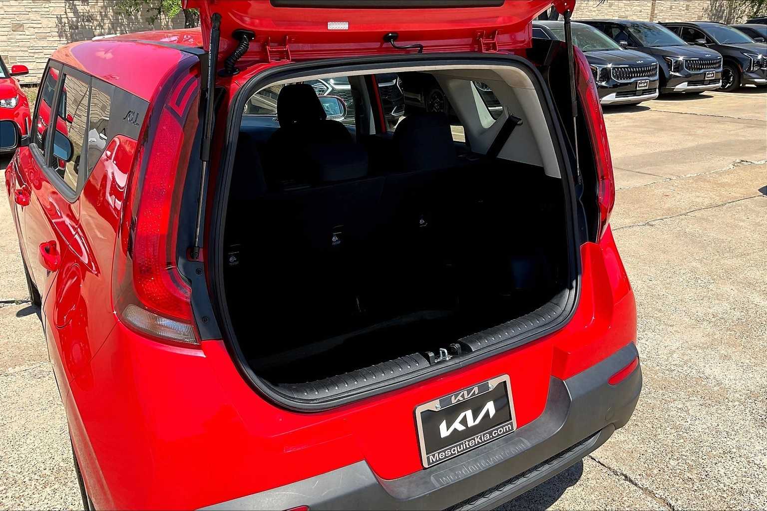 Thumbnail: 2022 Kia Soul - 17