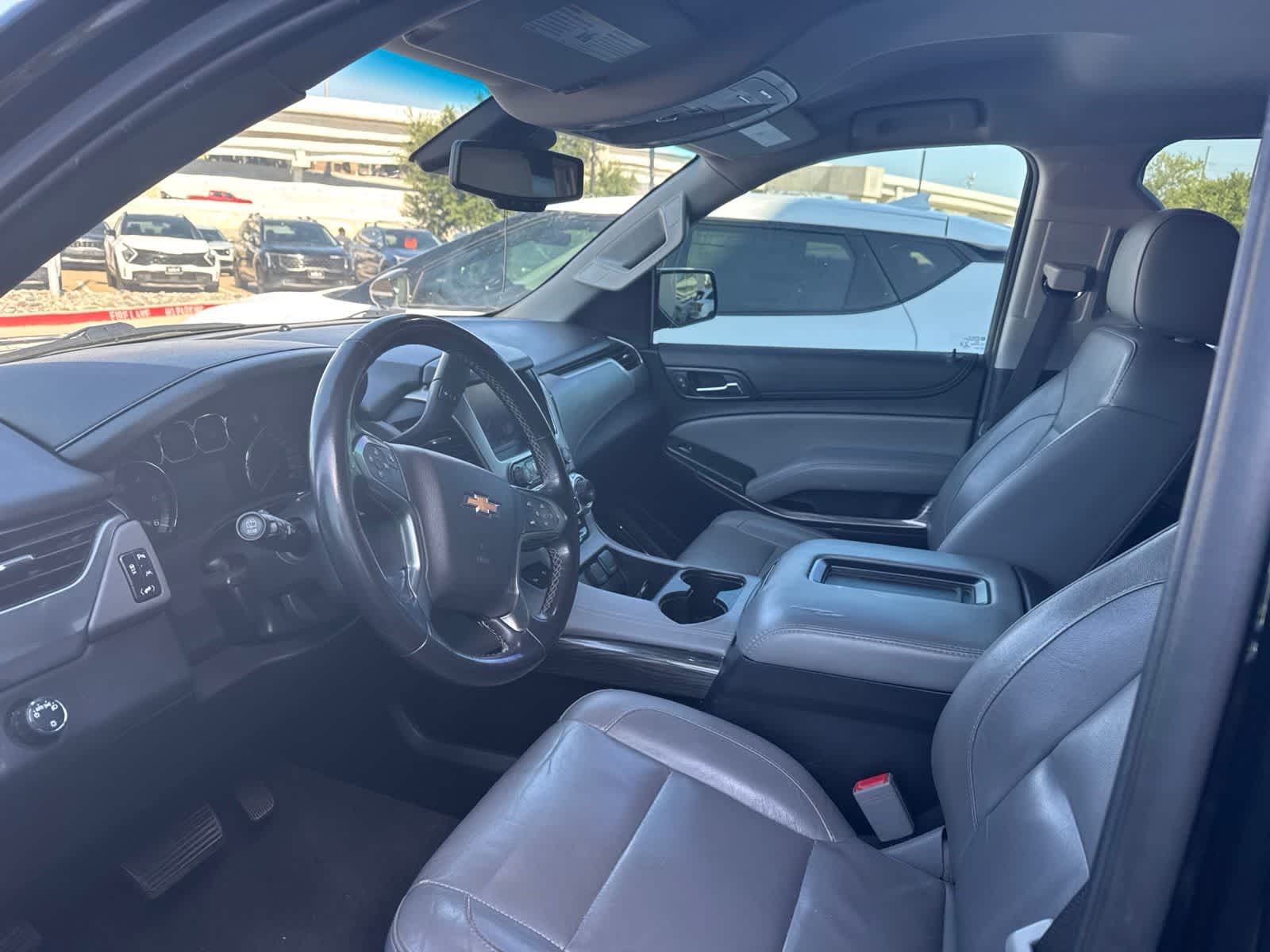 Thumbnail: 2020 Chevrolet Suburban - 6