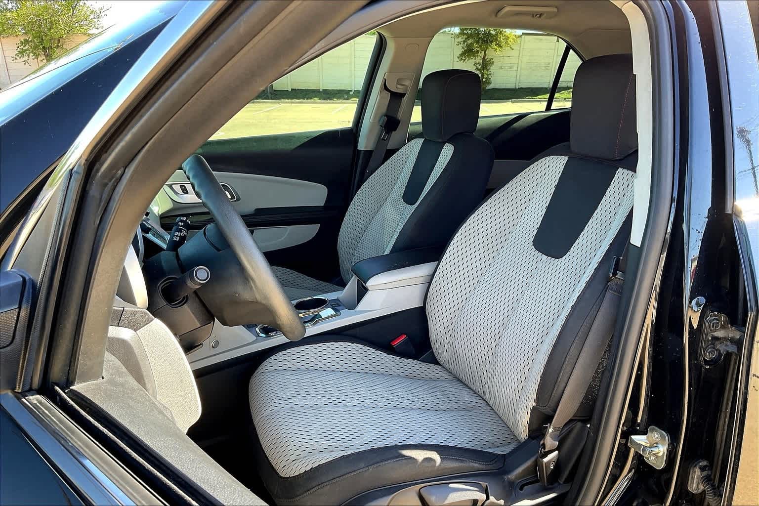 Thumbnail: 2015 Chevrolet Equinox - 11