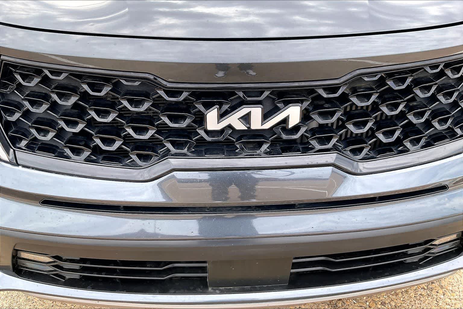 Thumbnail: 2023 Kia Sorento - 32