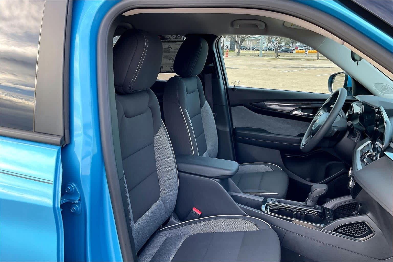 Thumbnail: 2025 Chevrolet TrailBlazer - 13