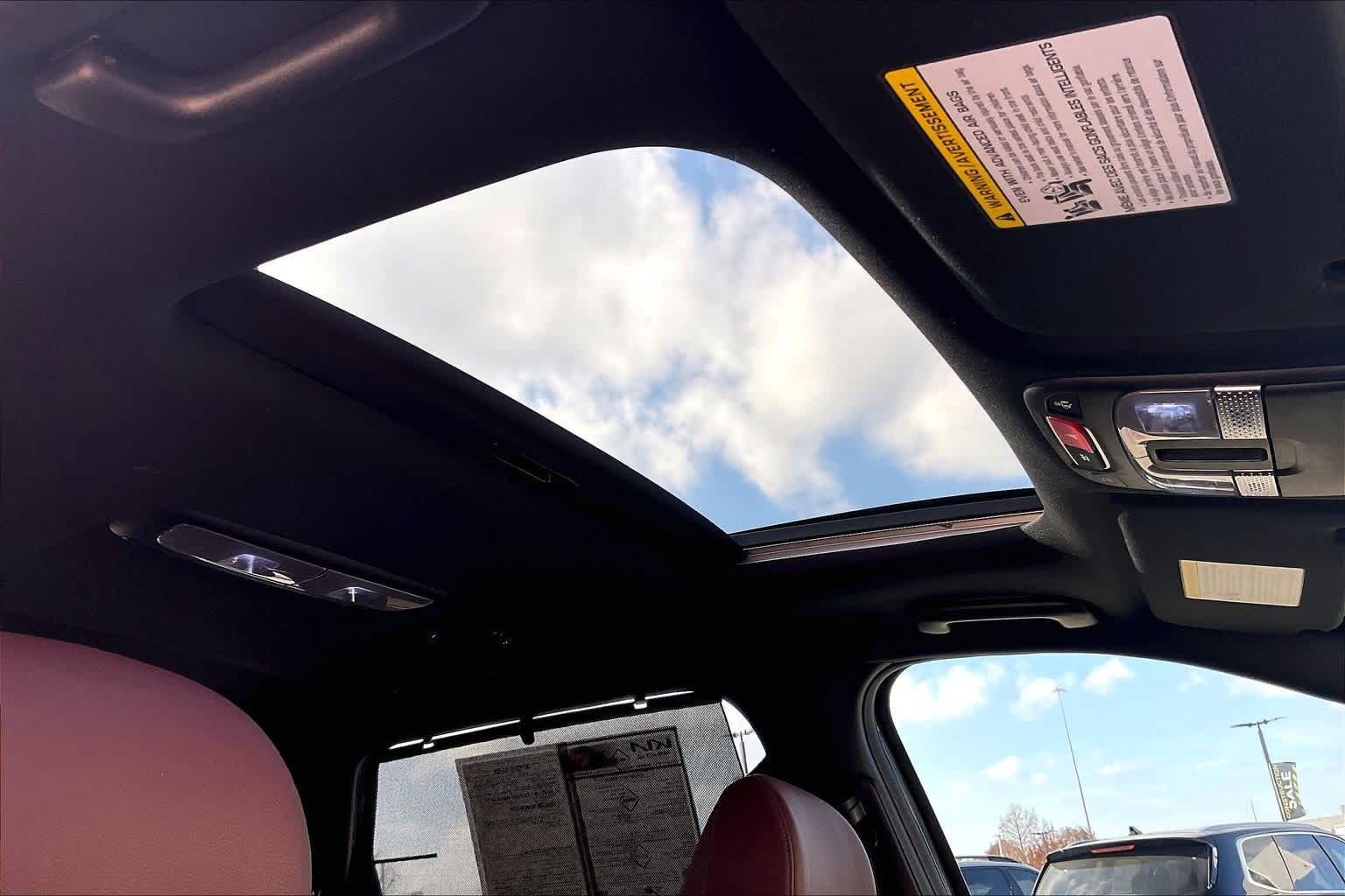 Thumbnail: 2023 Kia Telluride - 29