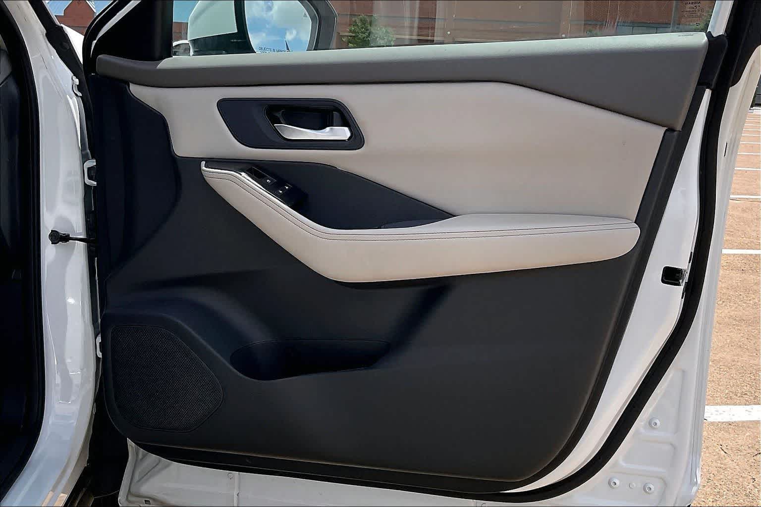 Thumbnail: 2025 Nissan Rogue - 26