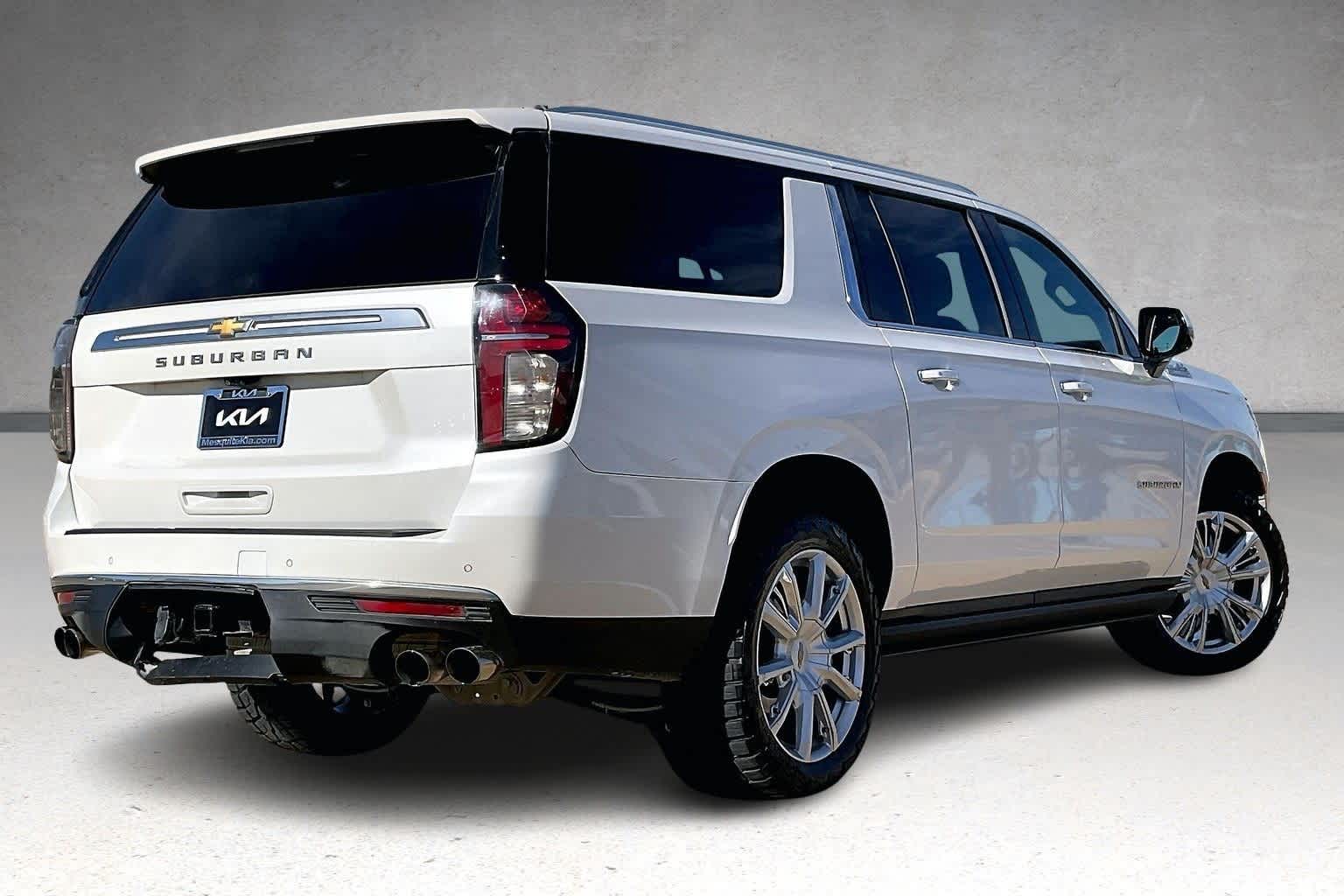 Thumbnail: 2021 Chevrolet Suburban - 21