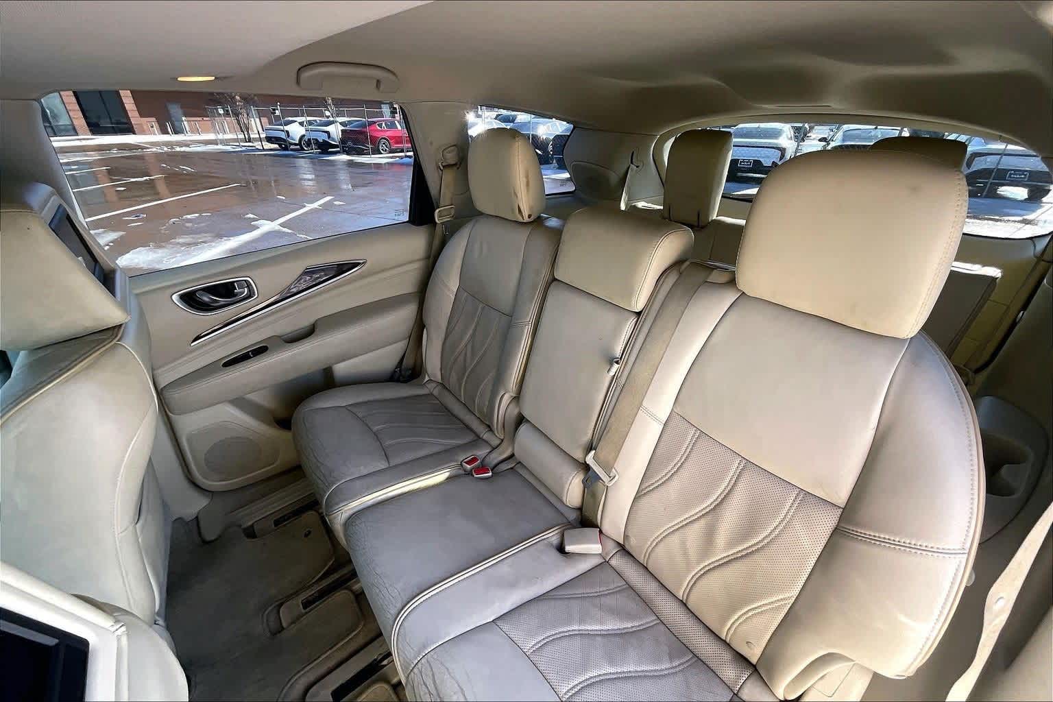 Thumbnail: 2013 INFINITI JX35 - 29