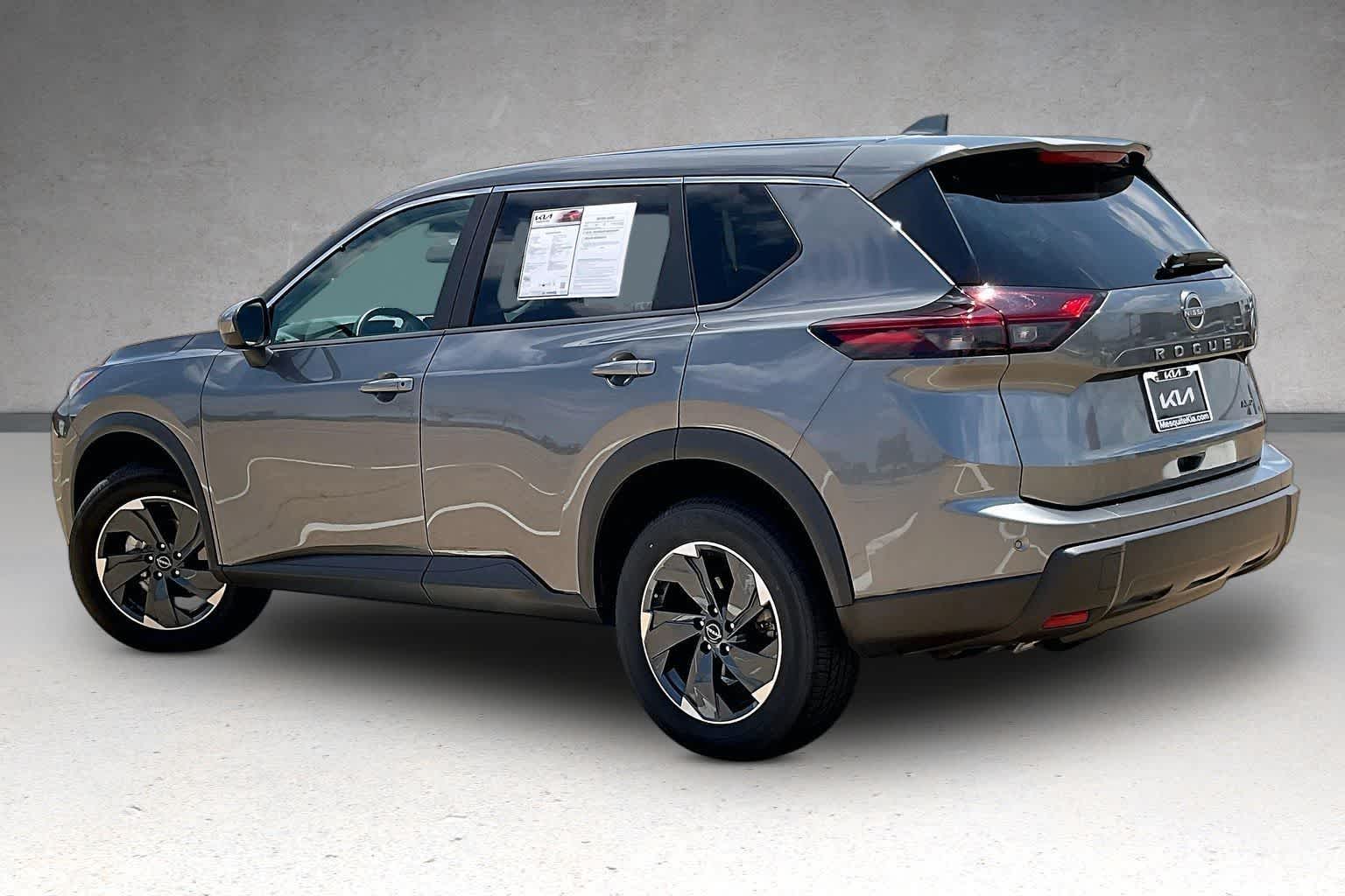 Thumbnail: 2025 Nissan Rogue - 4