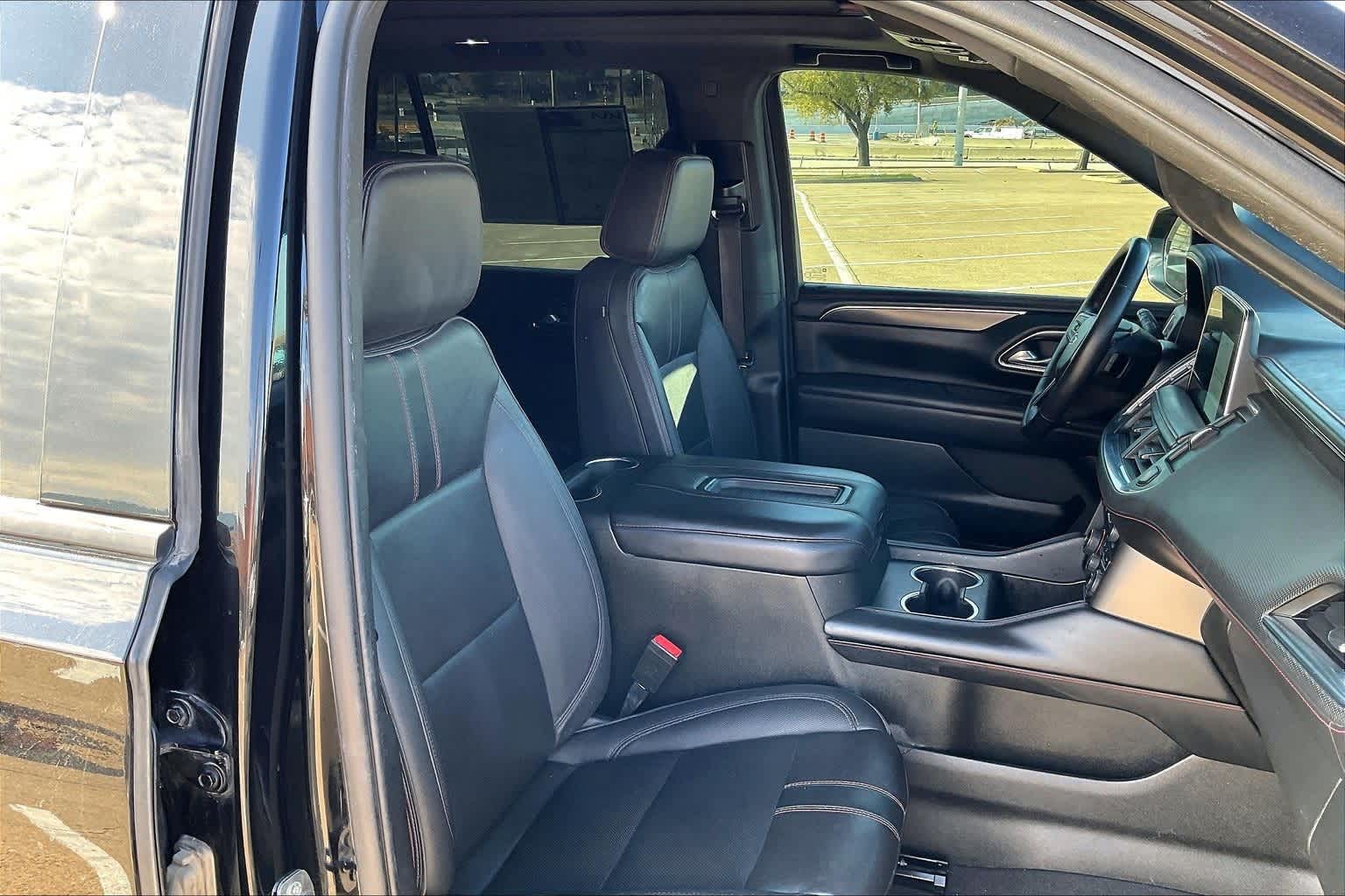 Thumbnail: 2022 Chevrolet Tahoe - 13