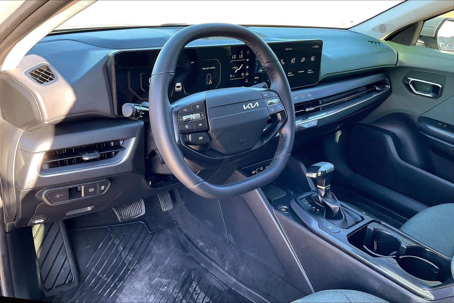 Thumbnail: 2025 Kia K4 - 2