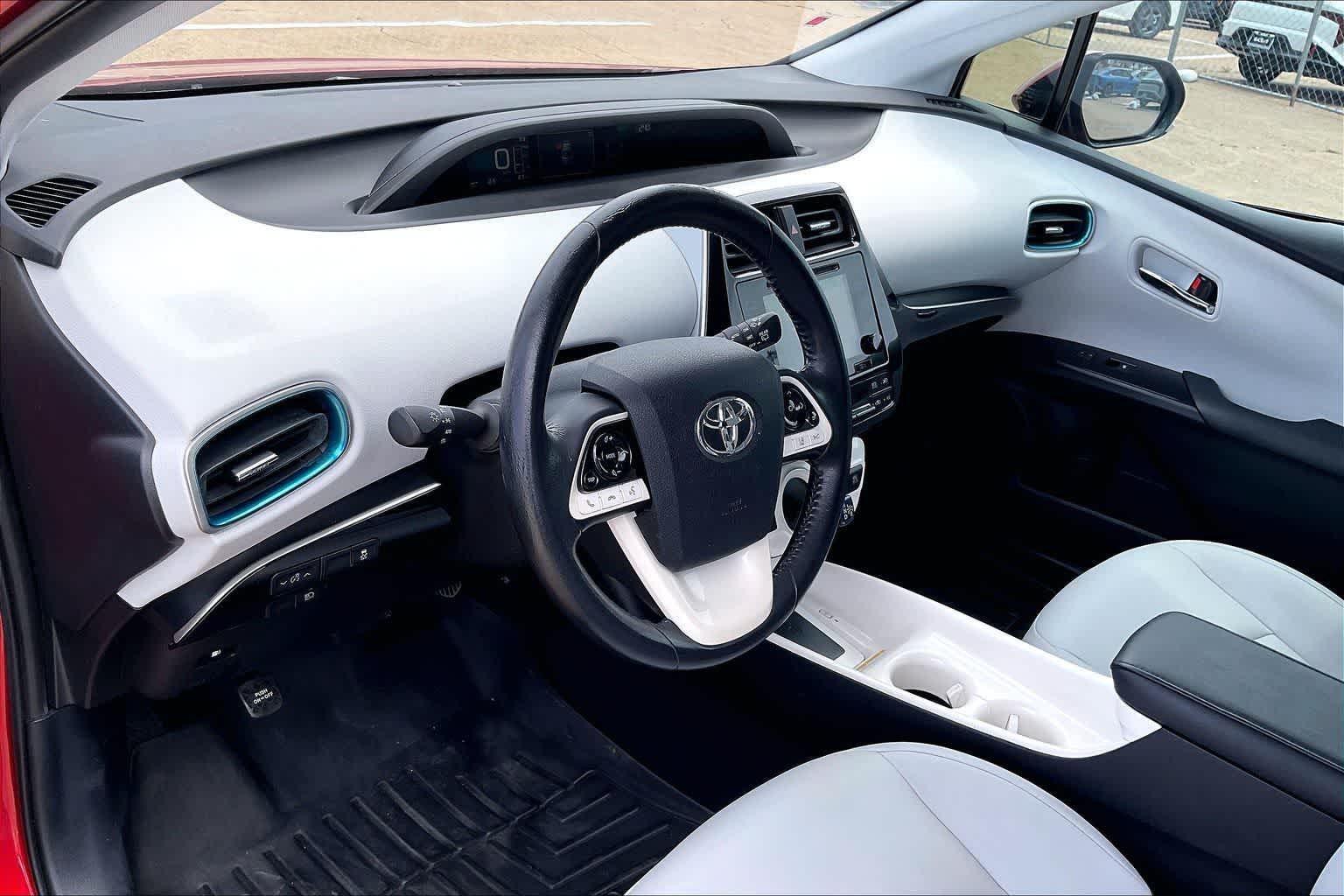 Thumbnail: 2017 Toyota Prius - 2