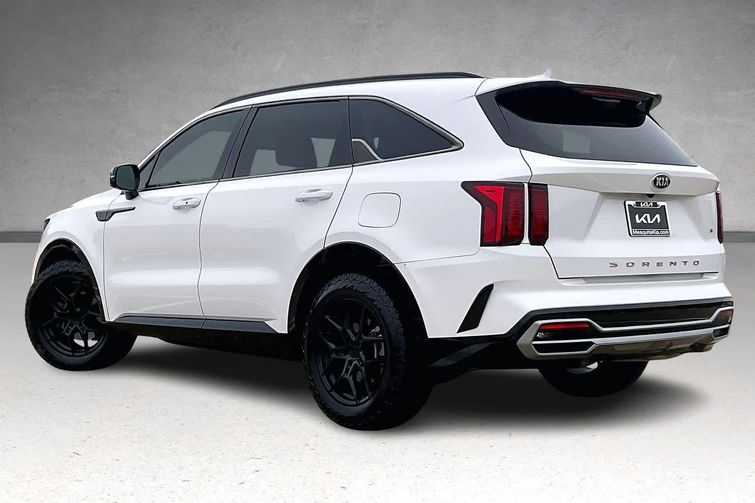 2021 Kia Sorento S photo 3