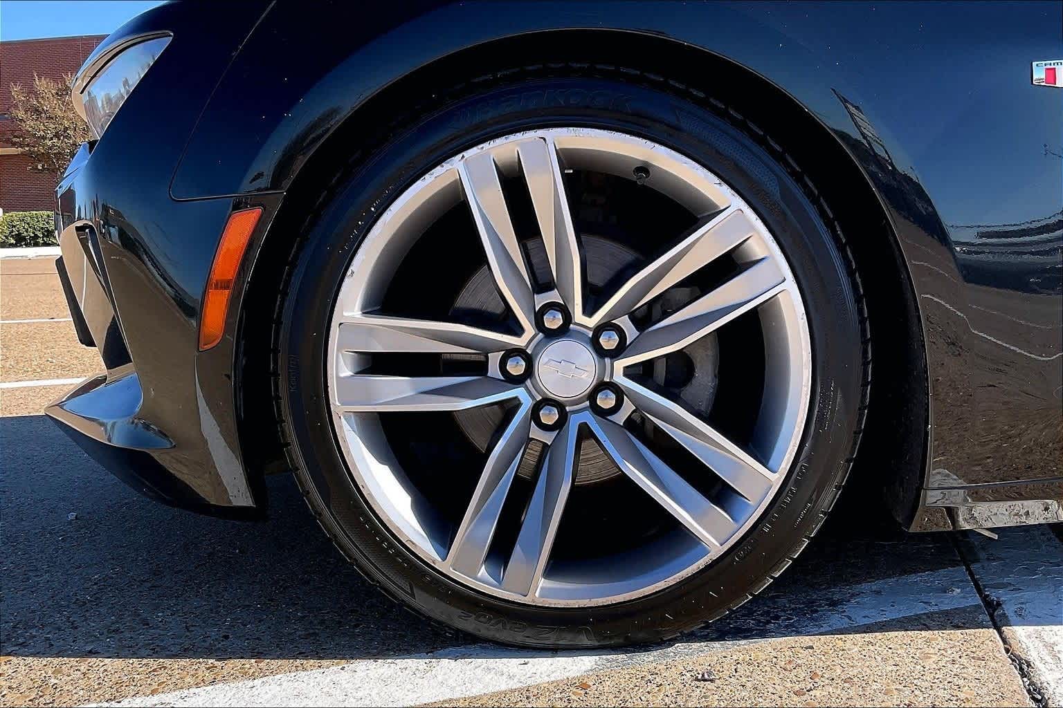 Thumbnail: 2018 Chevrolet Camaro - 8