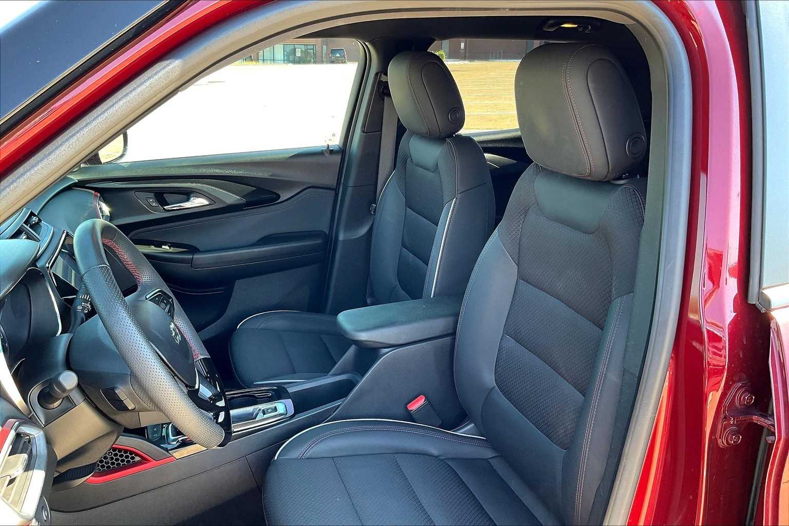 Thumbnail: 2023 Chevrolet TrailBlazer - 11