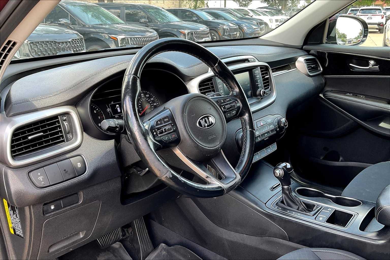 Thumbnail: 2018 Kia Sorento - 2