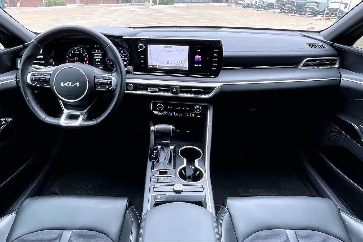 Thumbnail: 2023 Kia K5 - 10