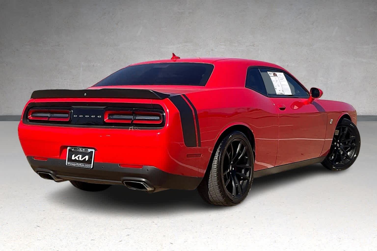 Thumbnail: 2019 Dodge Challenger - 21