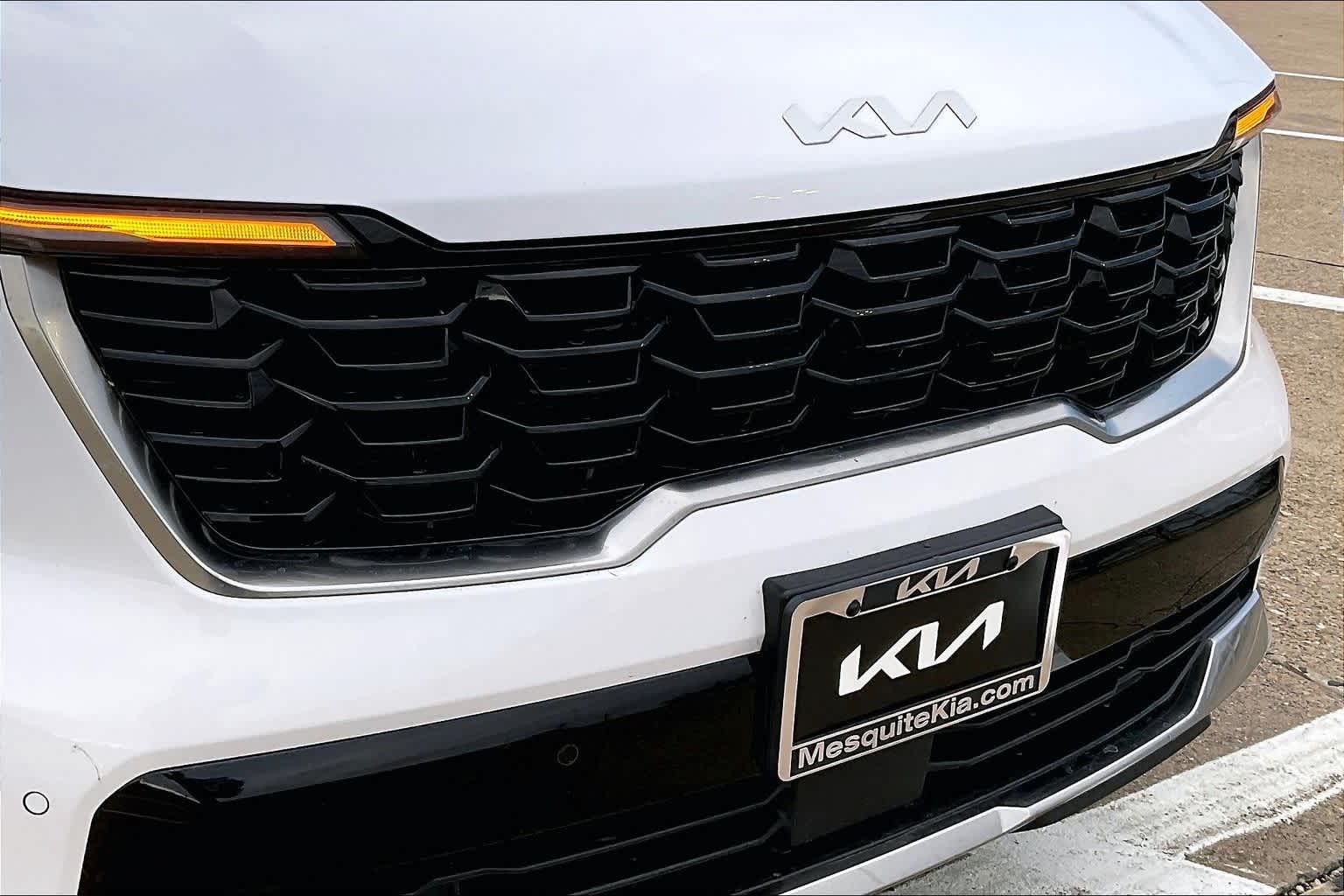 Thumbnail: 2024 Kia Sorento - 32