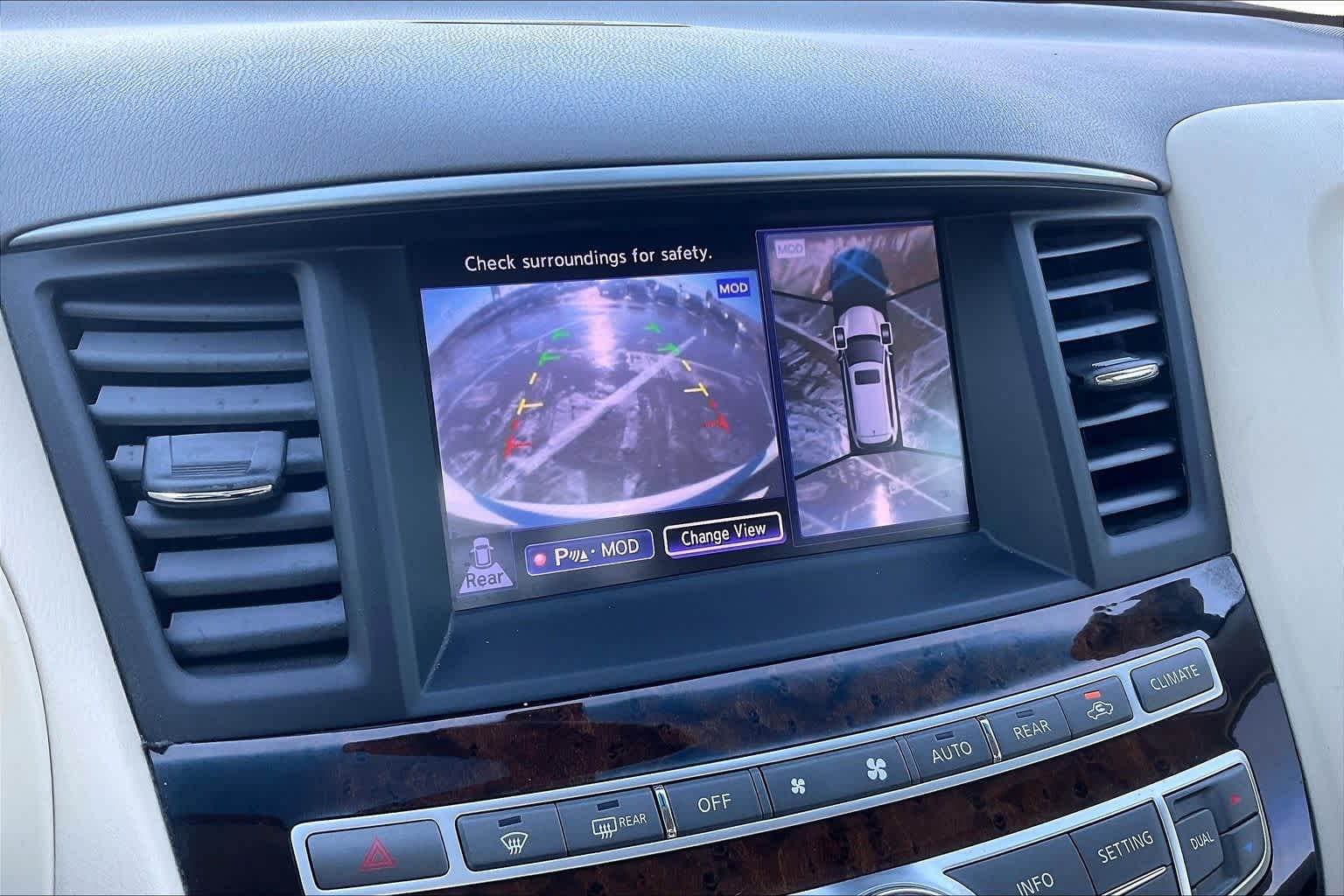 Thumbnail: 2013 INFINITI JX35 - 26