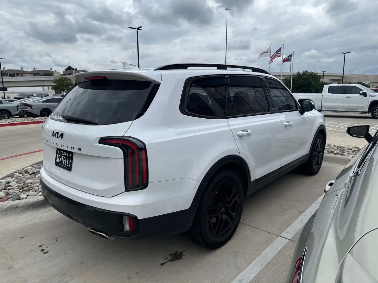 Thumbnail: 2023 Kia Telluride - 4
