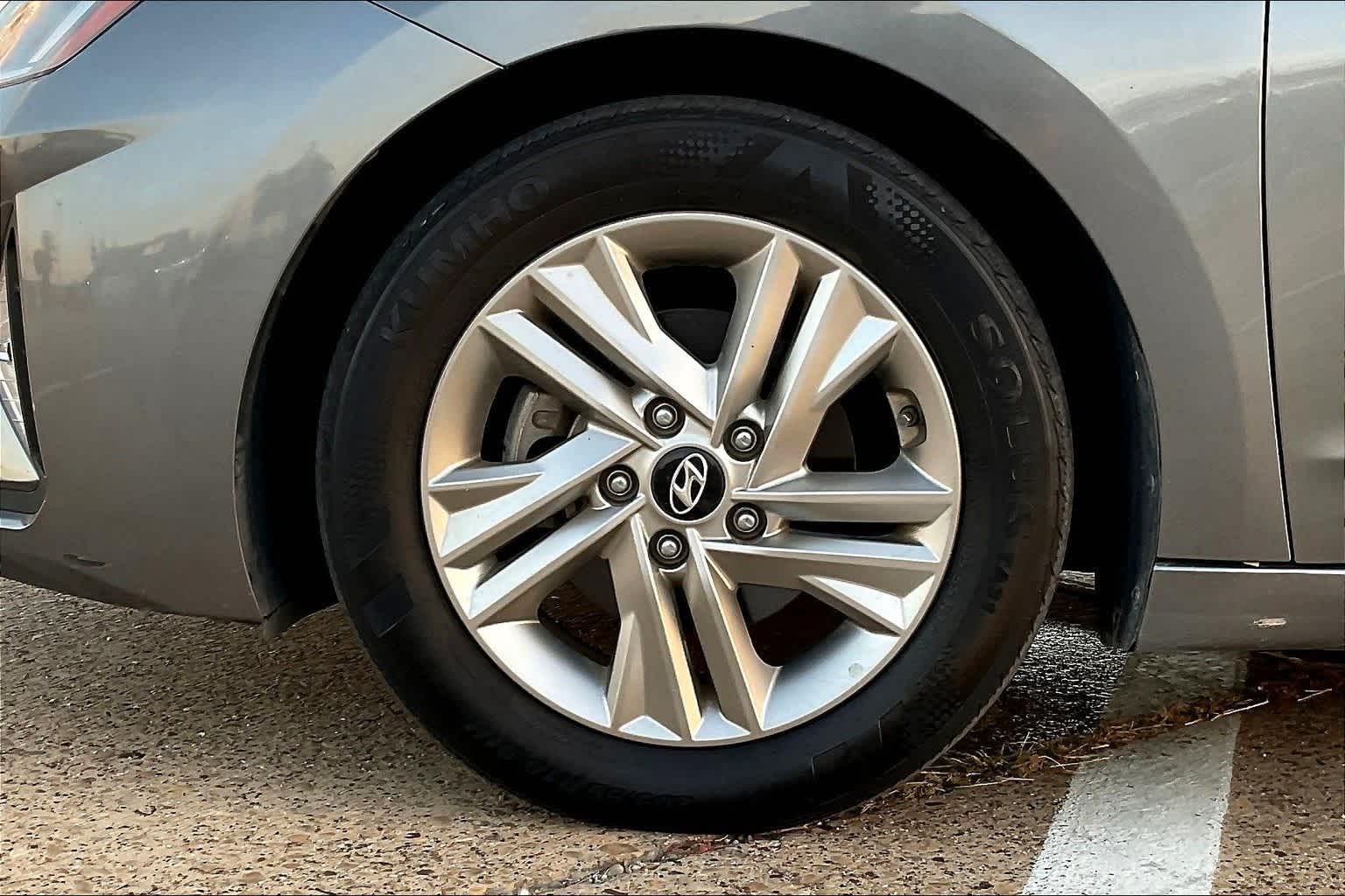 Thumbnail: 2019 Hyundai Elantra - 7