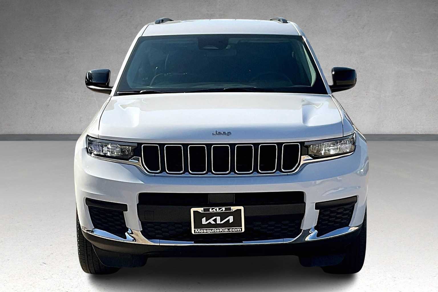 Thumbnail: 2023 Jeep Grand Cherokee - 6