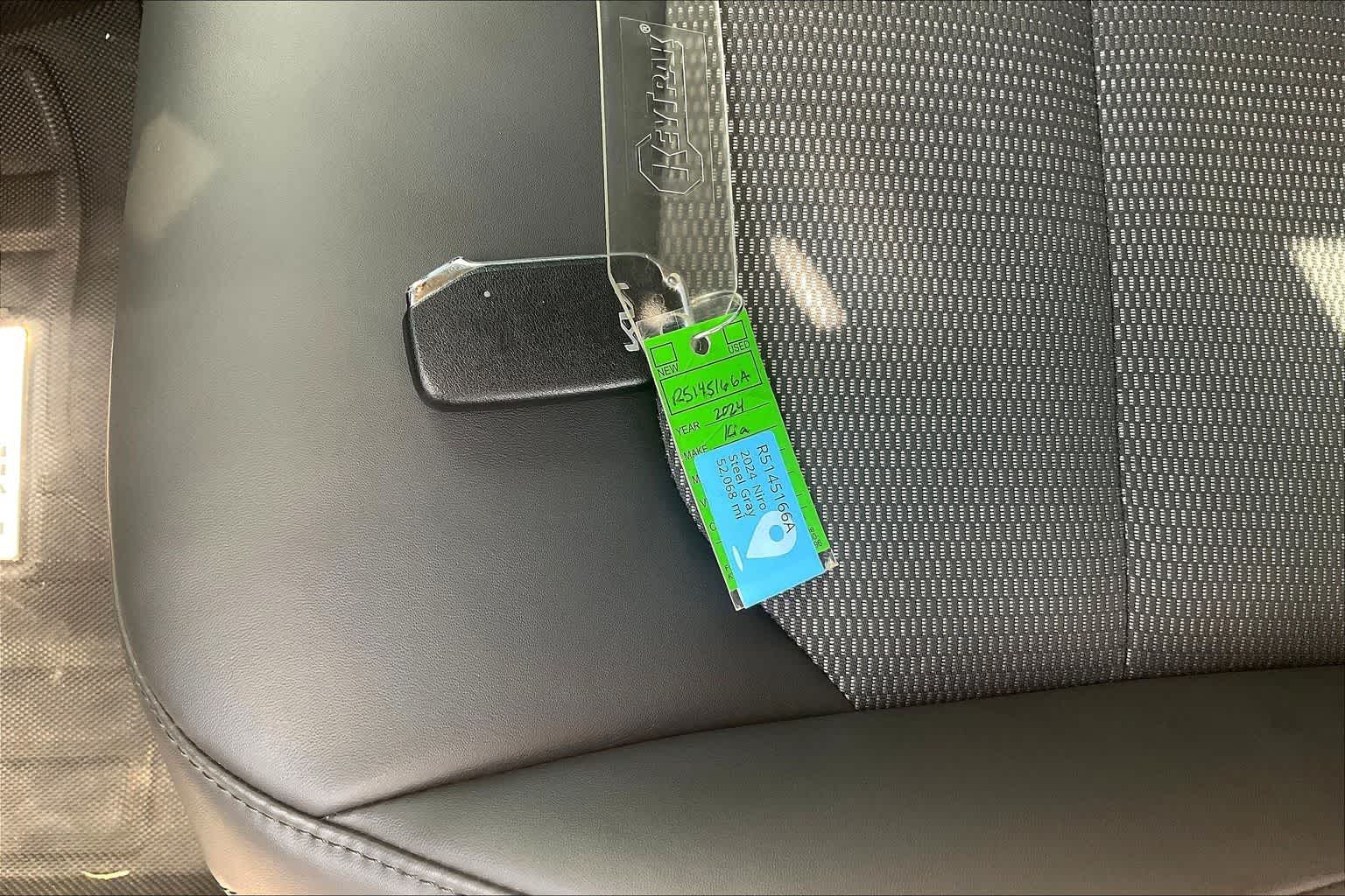 Thumbnail: 2024 Kia Niro - 19