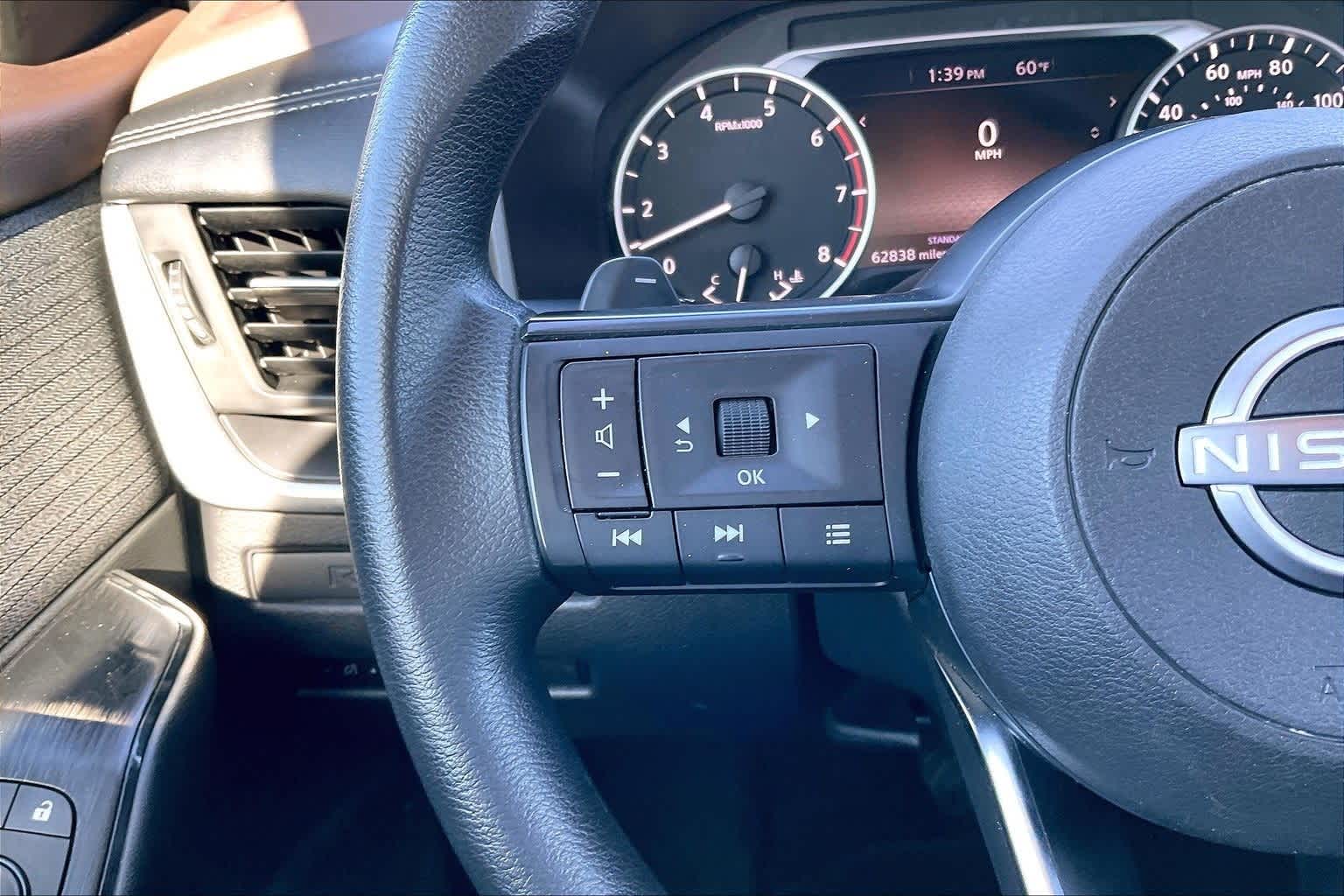 Thumbnail: 2023 Nissan Rogue - 23