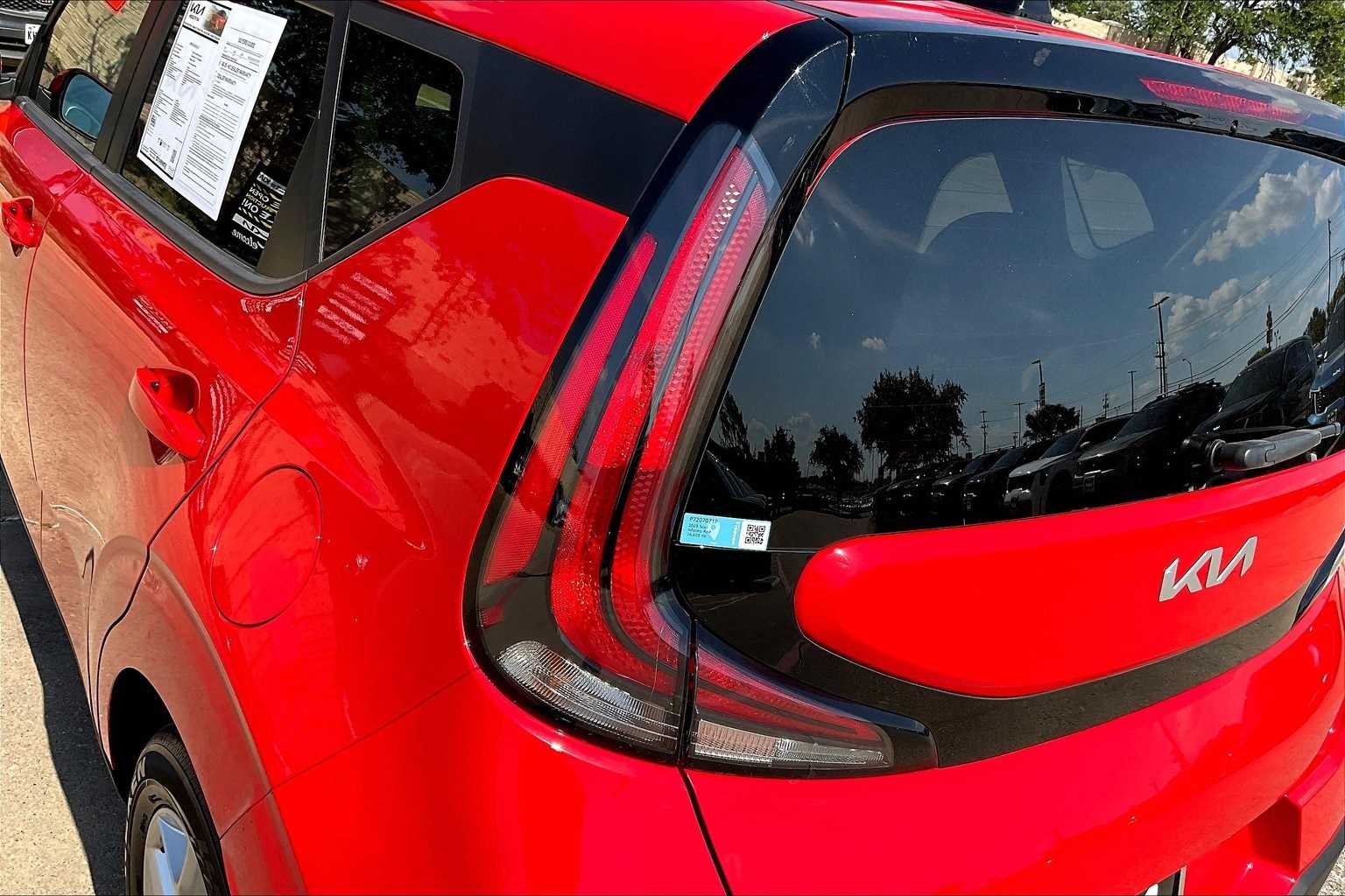 Thumbnail: 2023 Kia Soul - 30