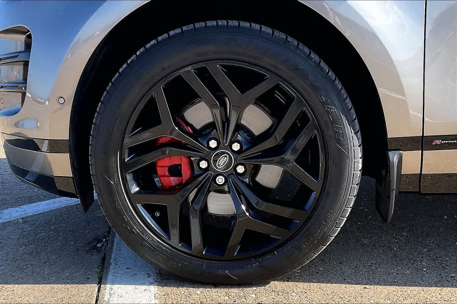 Thumbnail: 2020 Land Rover Range Rover Evoque - 8